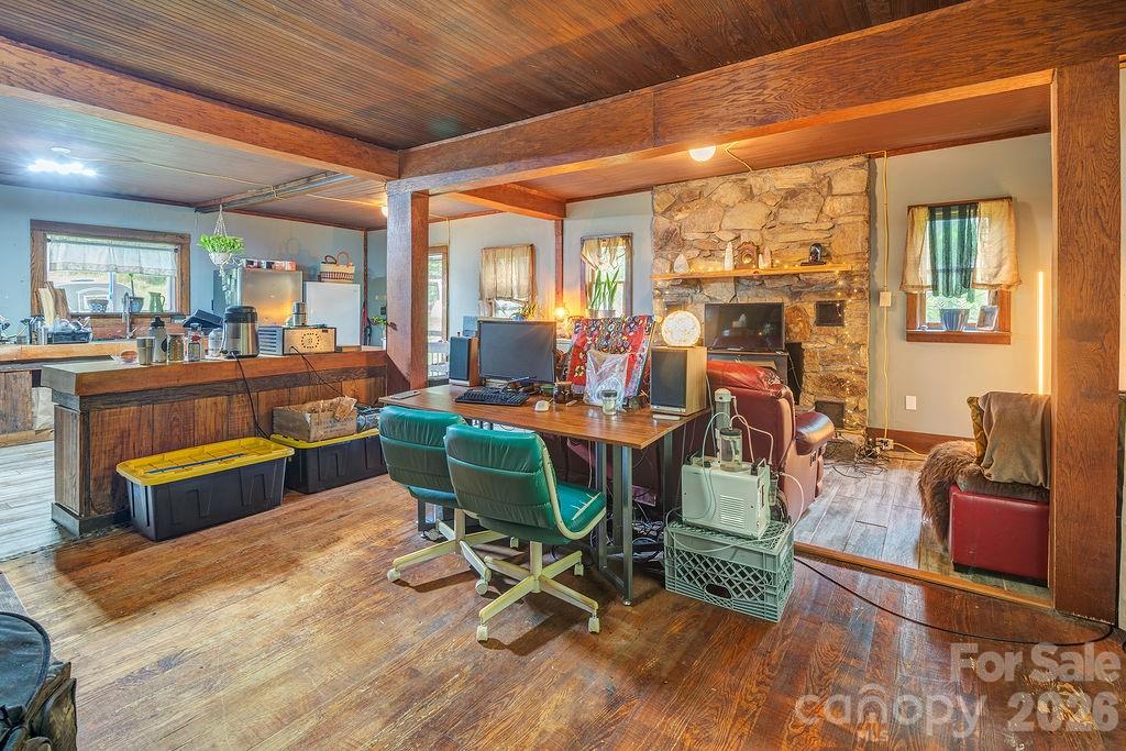 8485 Meadow Fork Road Property Photo 5