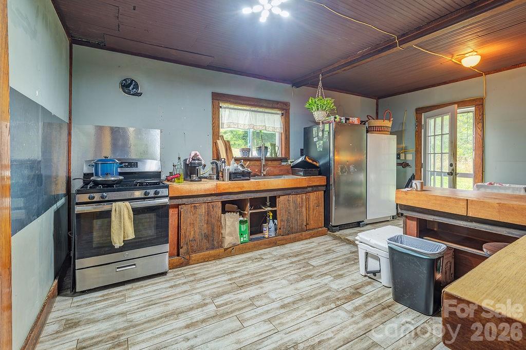 8485 Meadow Fork Road Property Photo 7