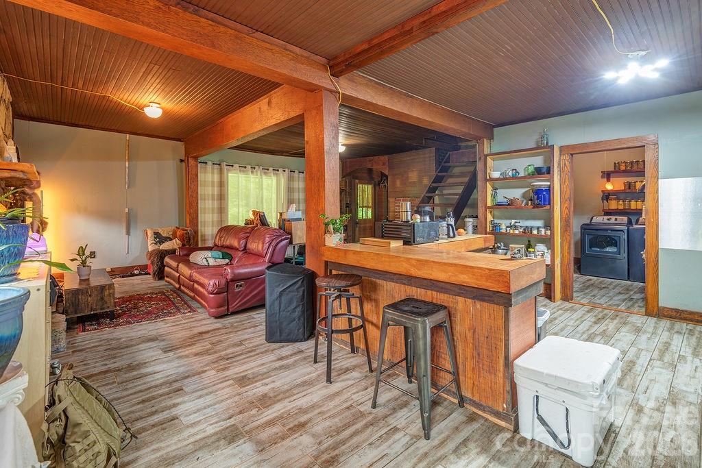 8485 Meadow Fork Road Property Photo 9