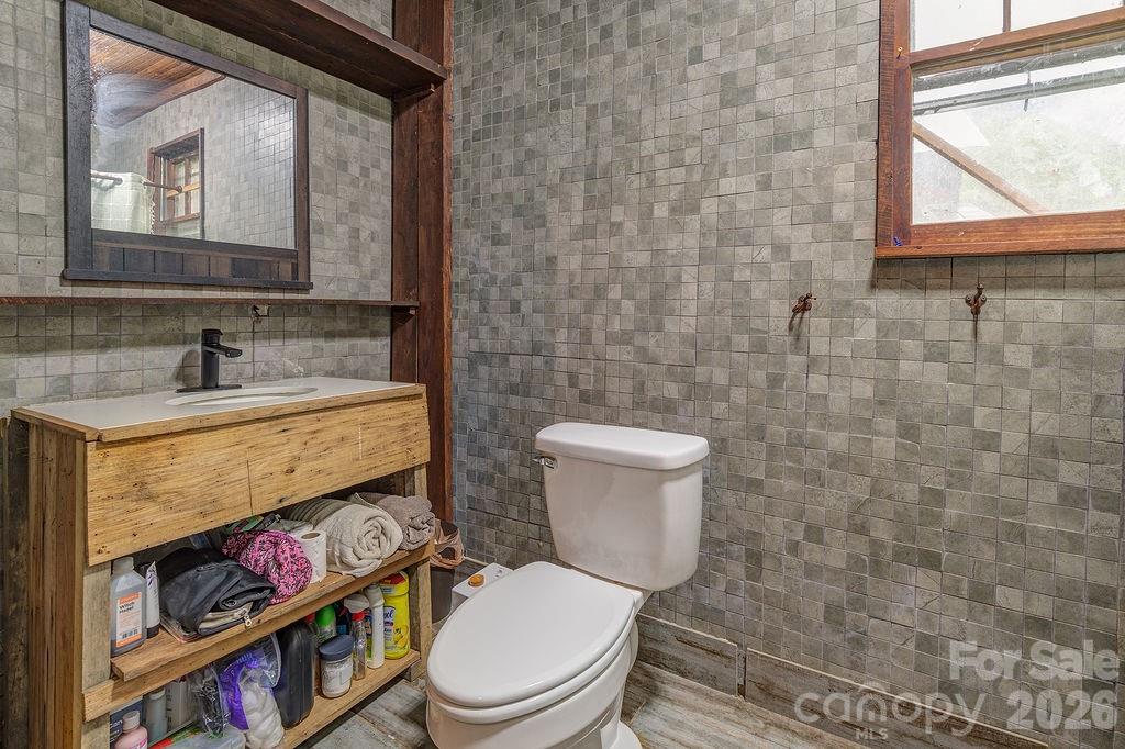 8485 Meadow Fork Road Property Photo 11