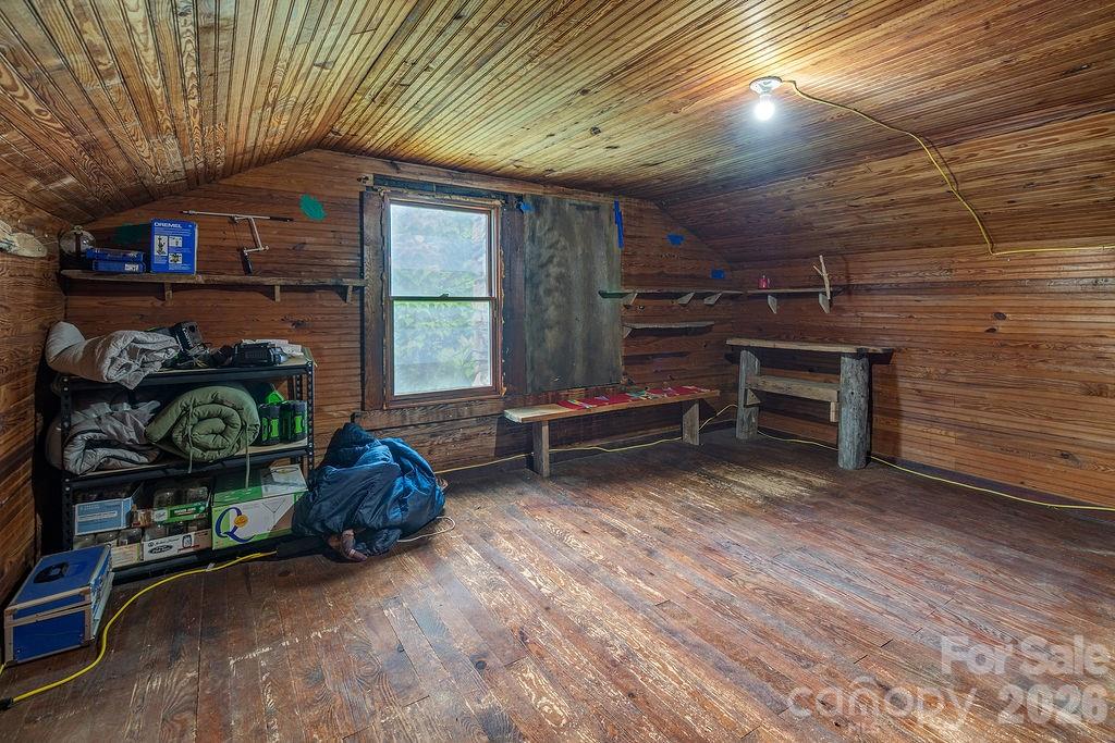 8485 Meadow Fork Road Property Photo 14