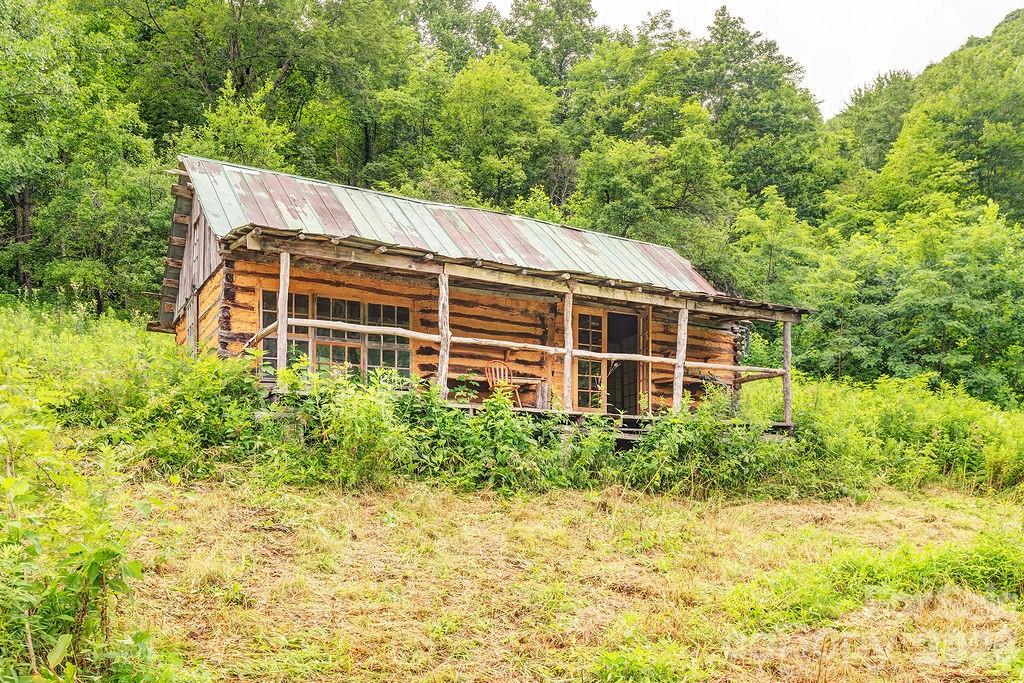 8485 Meadow Fork Road Property Photo 18