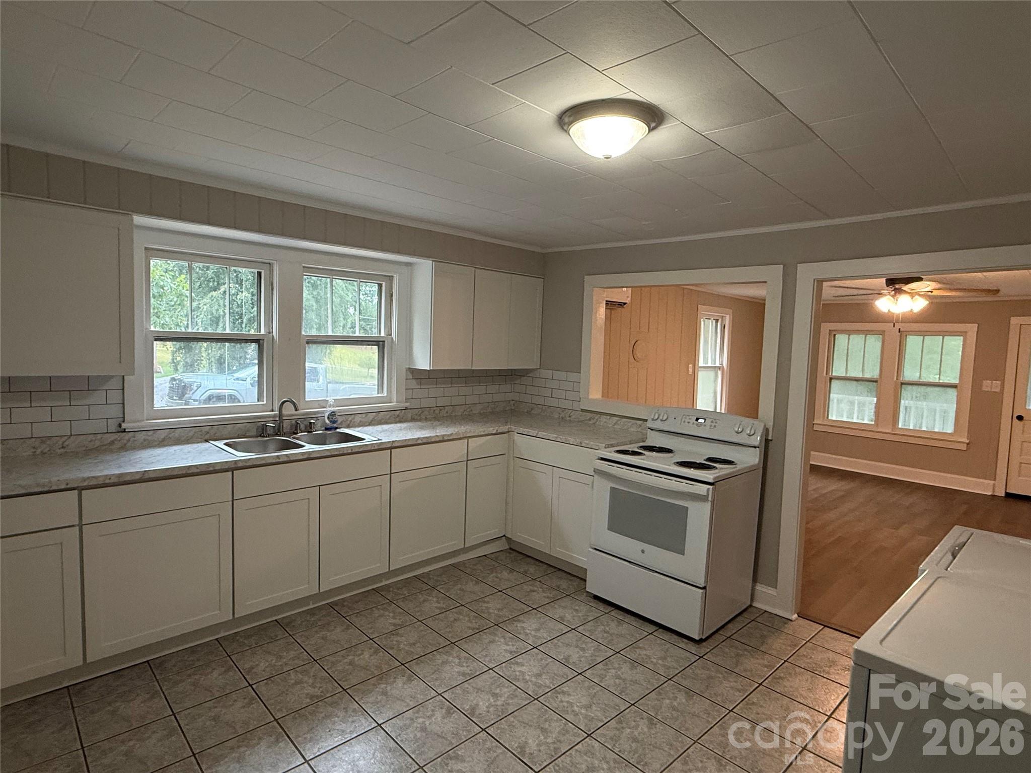 4954 Crawley Dale Street Property Photo 9