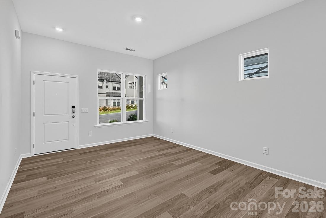 3177 Beacon Heights Road Property Photo 3