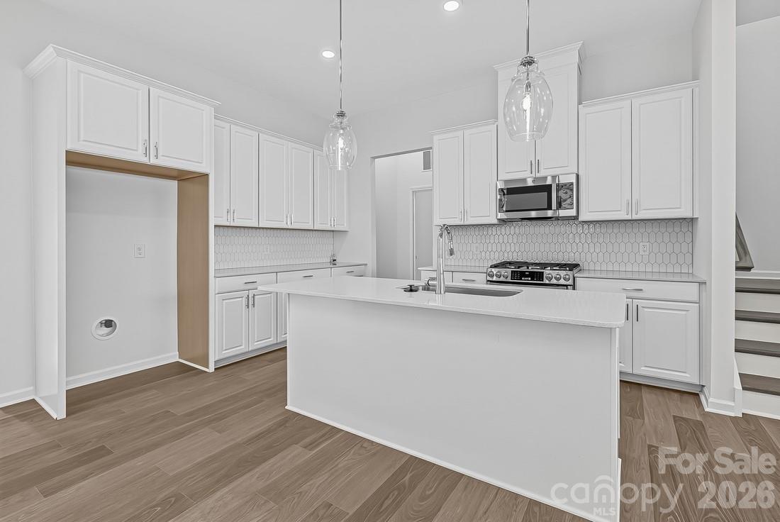 3177 Beacon Heights Road Property Photo 7