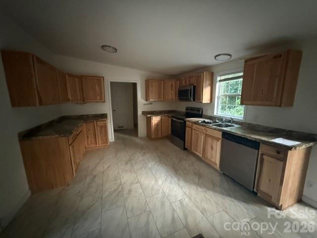 6254 E Meadow Trail Property Photo 4