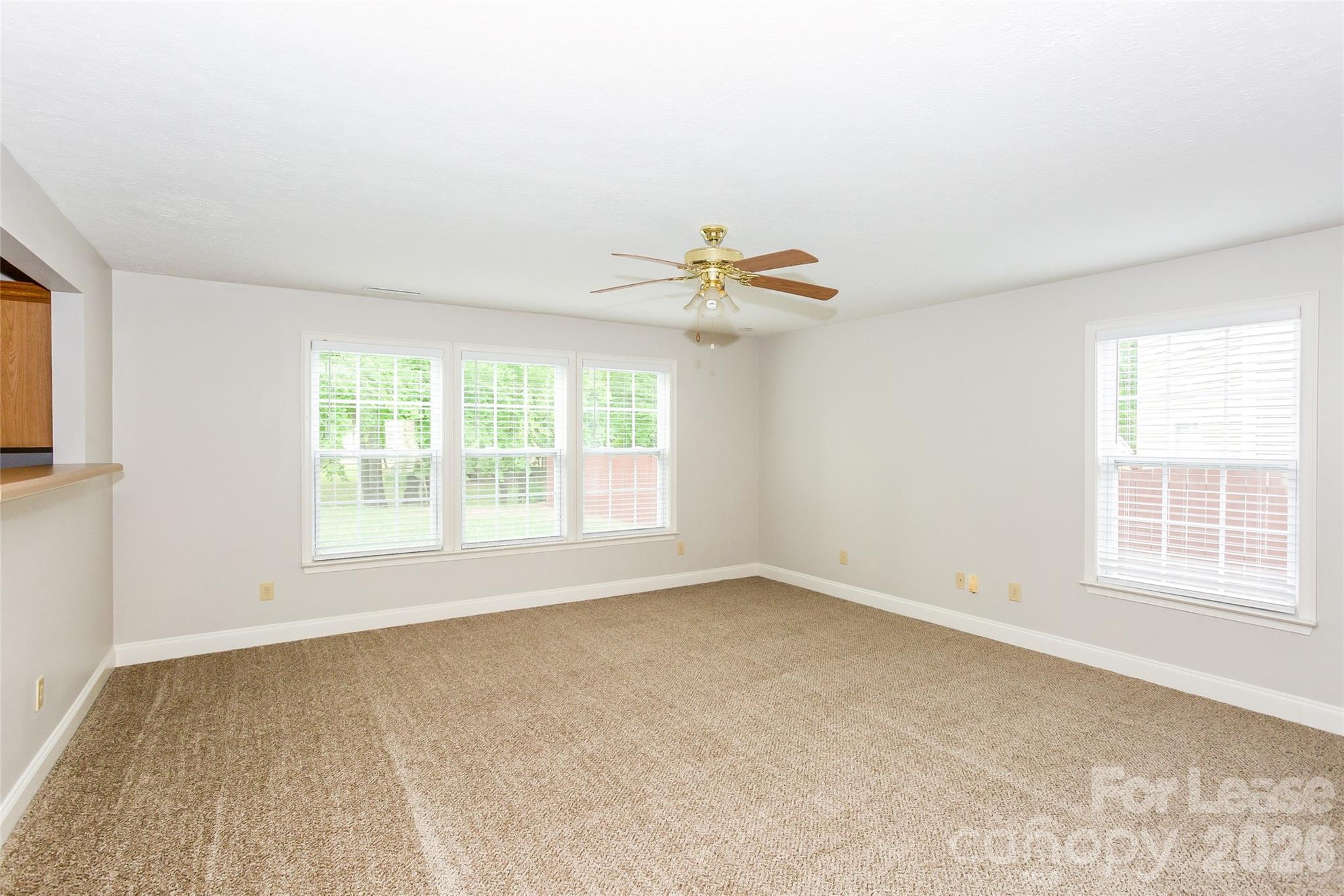 5525 Hammermill Drive Property Photo 6