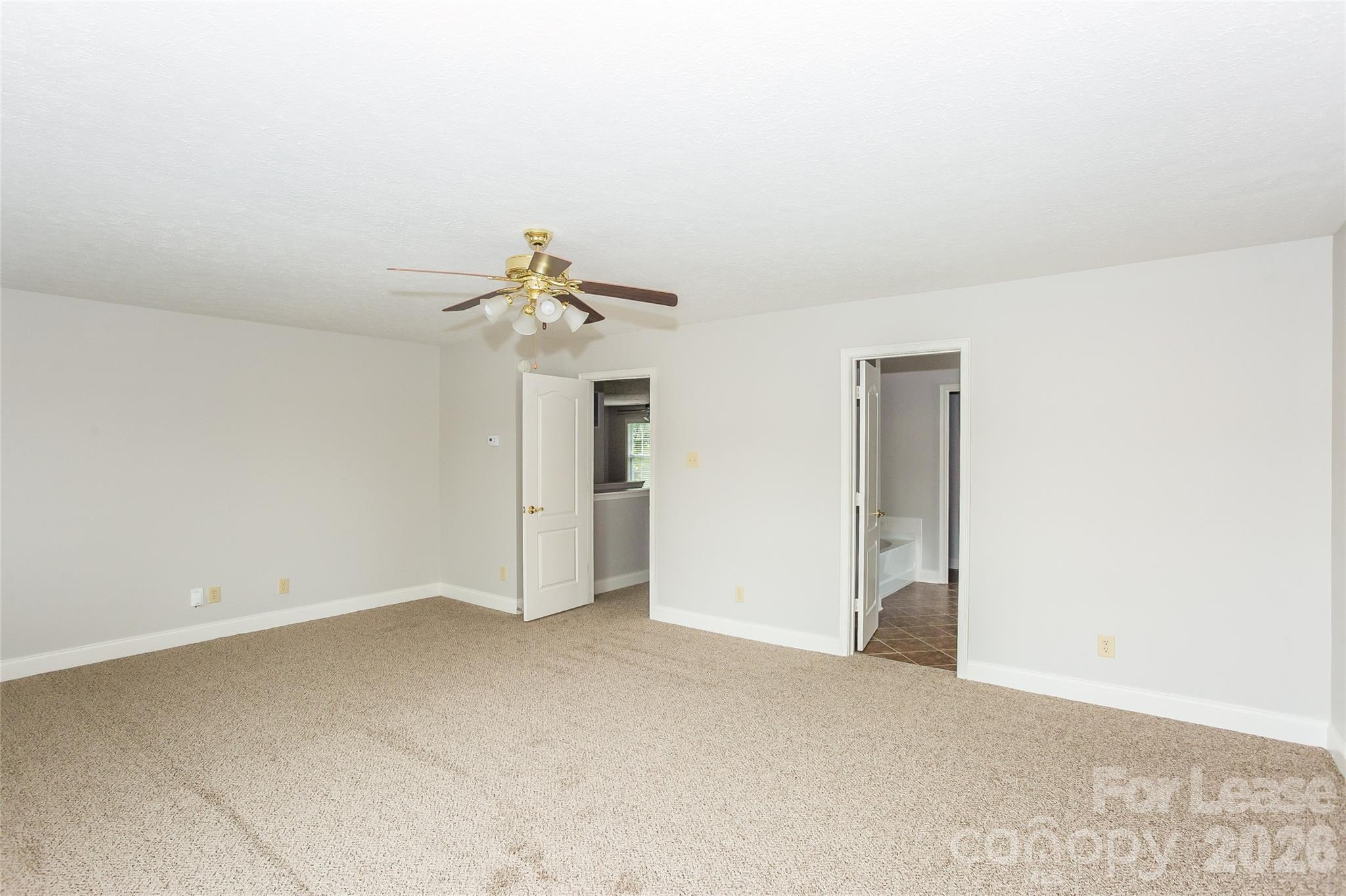 5525 Hammermill Drive Property Photo 9