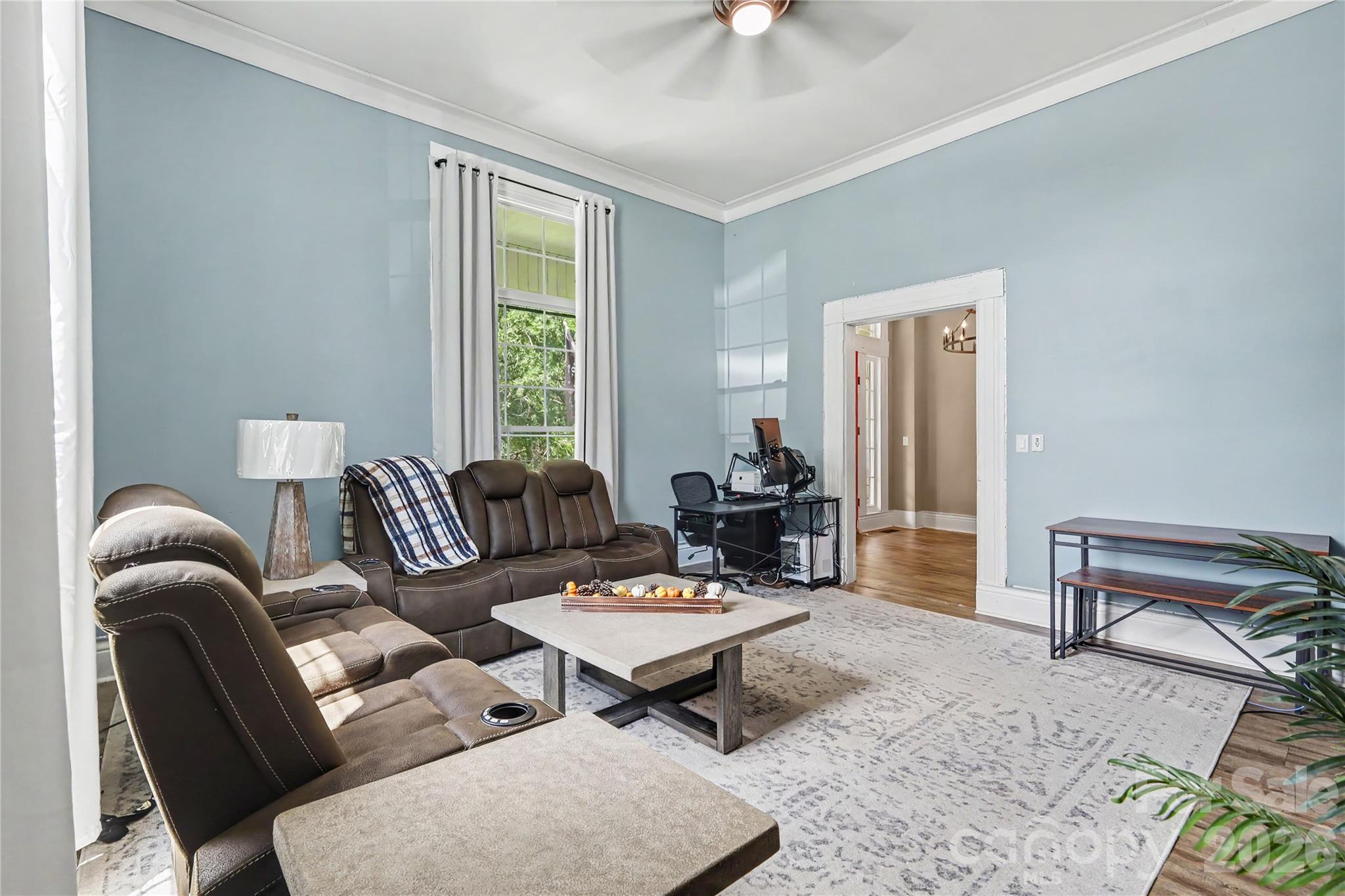 159 E Lacy Street Property Photo 10