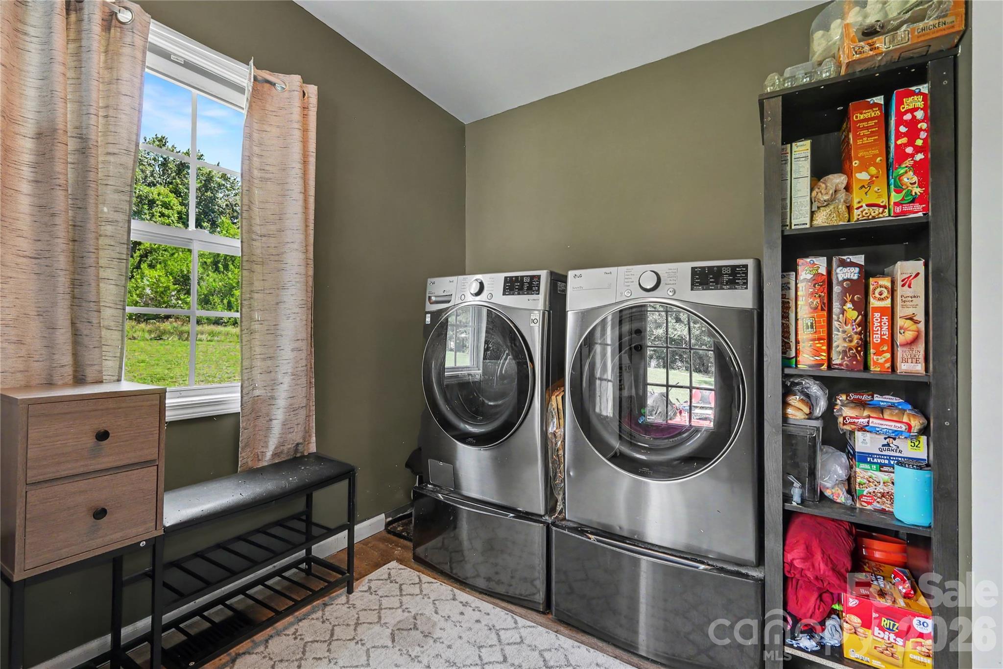 159 E Lacy Street Property Photo 19