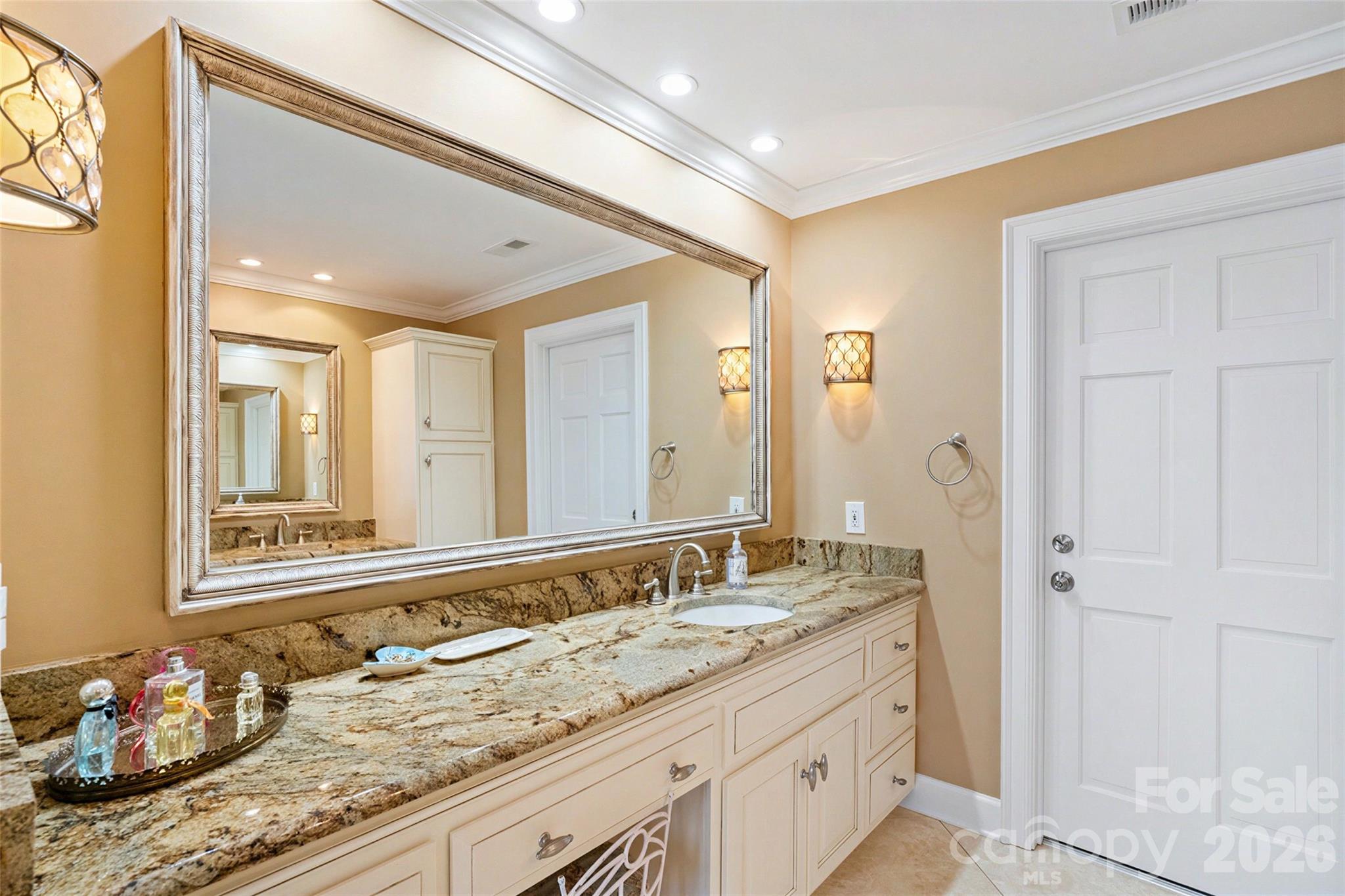 2976 Kaneland Court Property Photo 26