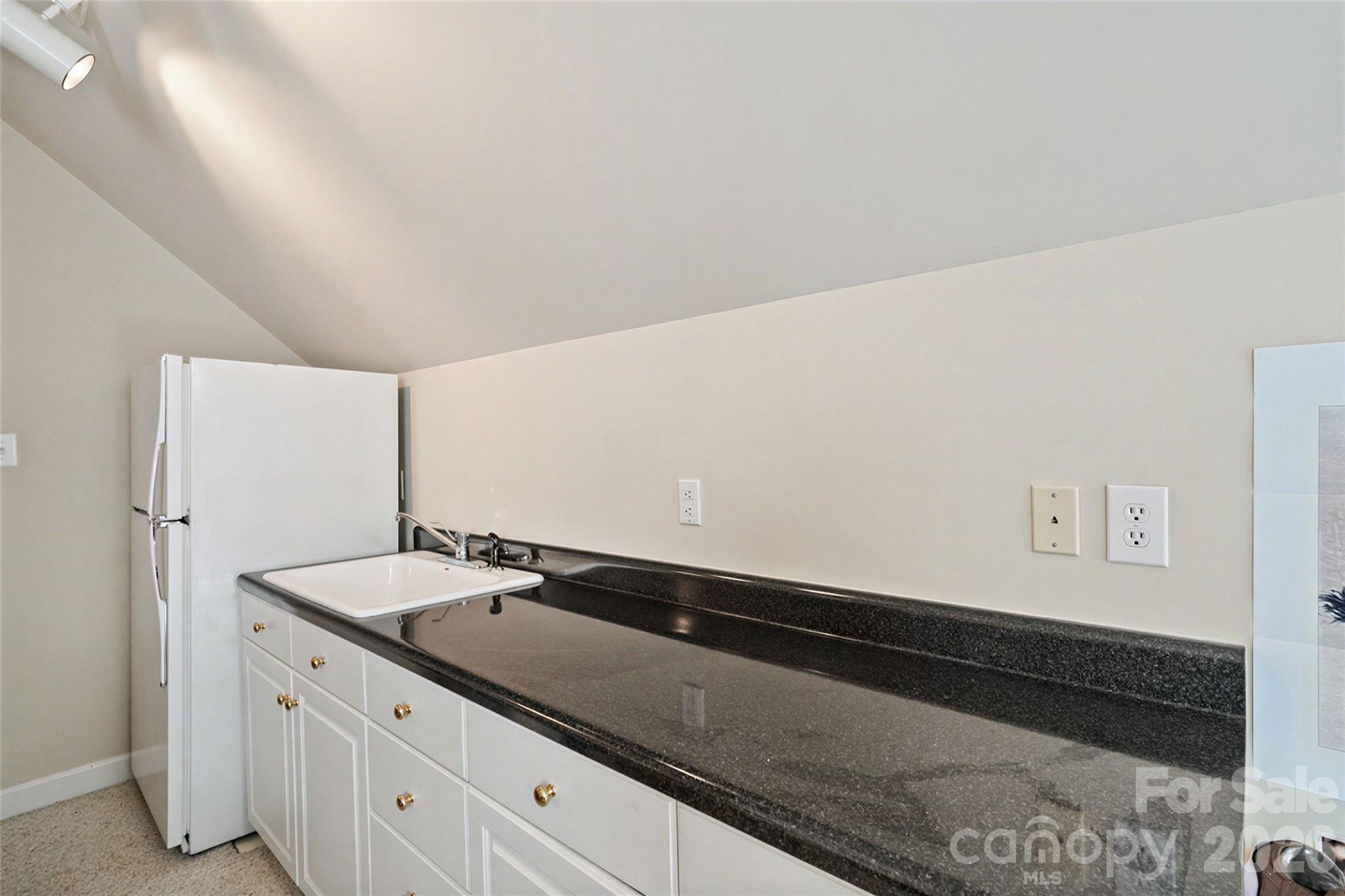 2976 Kaneland Court Property Photo 36