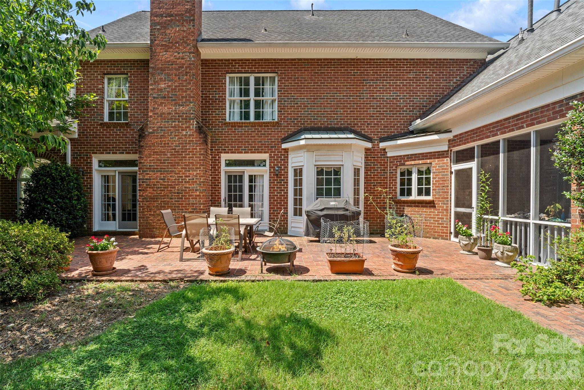 2976 Kaneland Court Property Photo 40