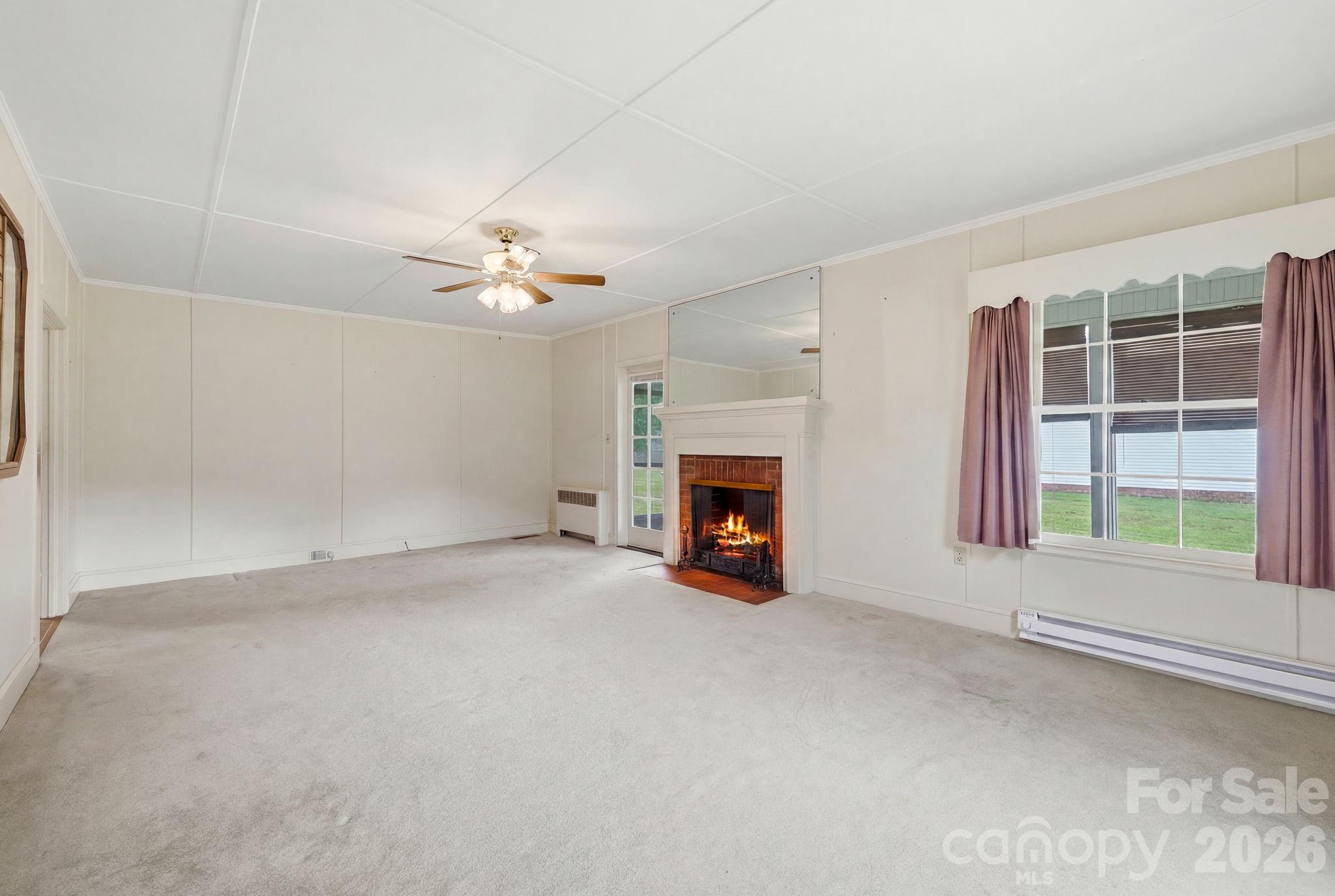 783 Skyland Drive Property Photo 6