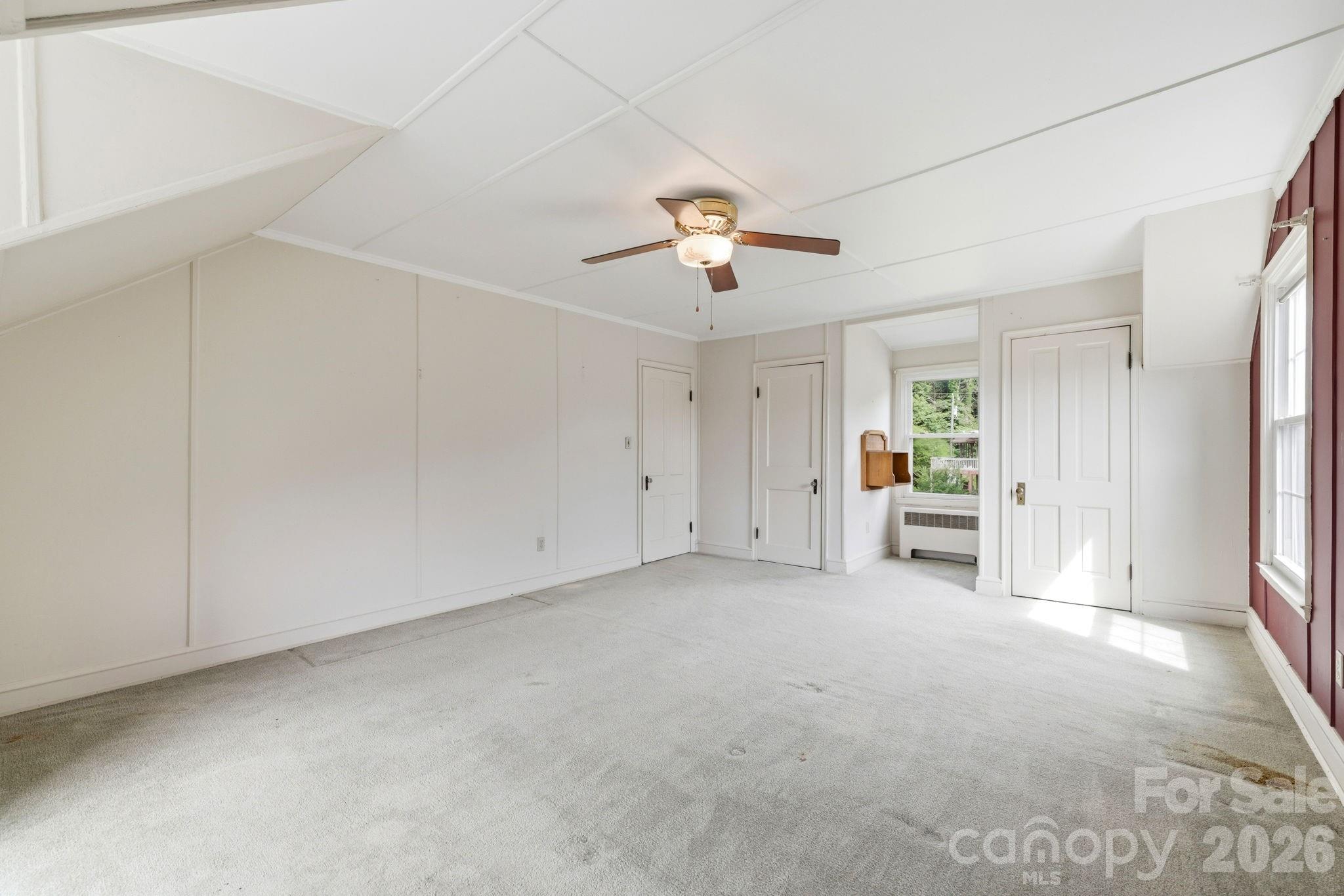 783 Skyland Drive Property Photo 19