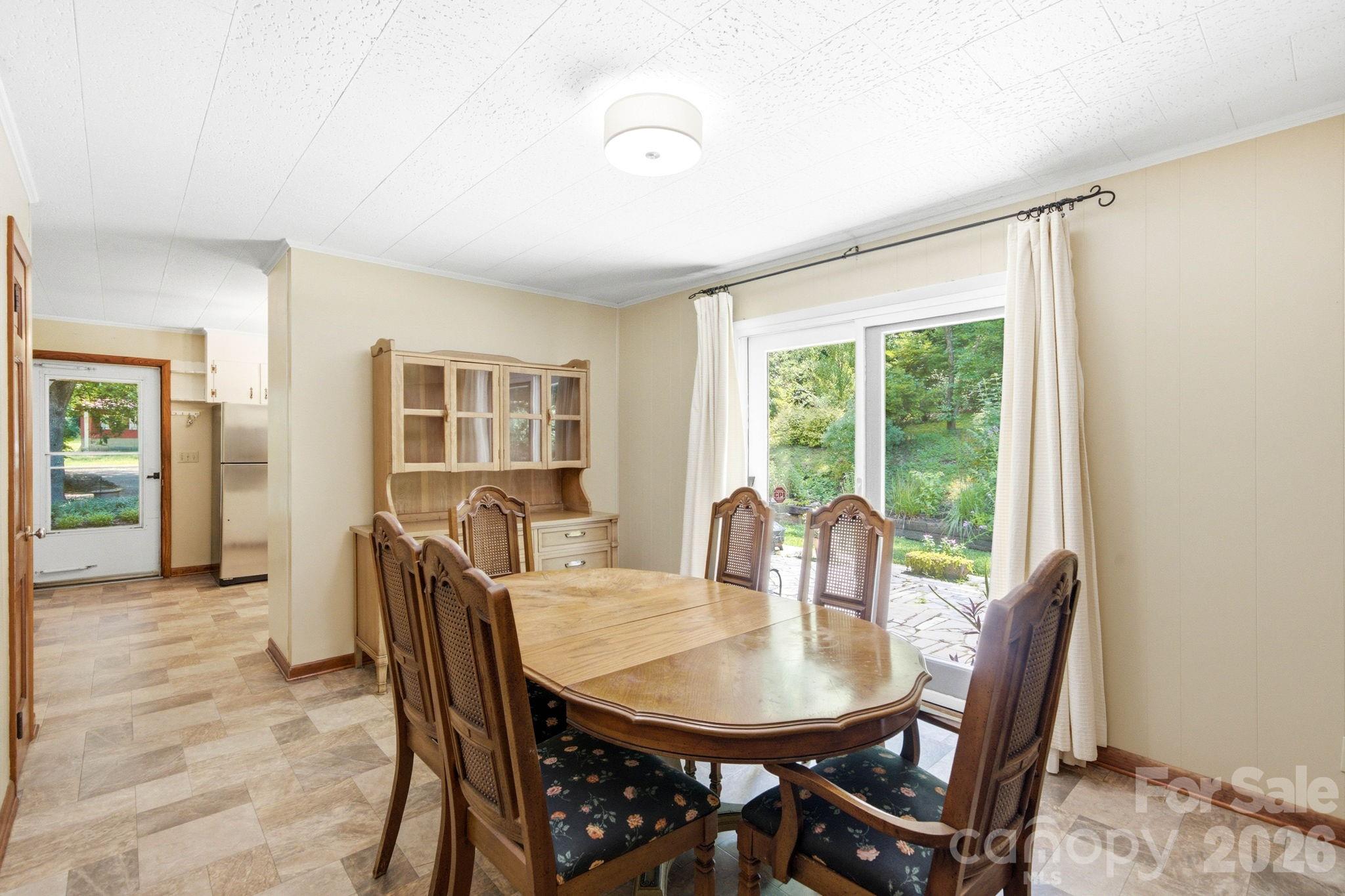 129 Old River Road Property Photo 6