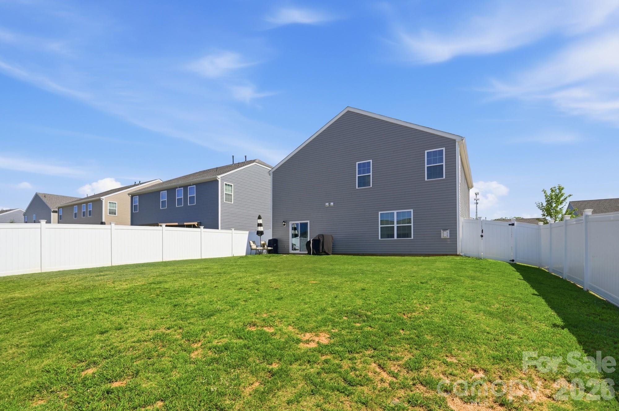 170 Giant Oak Avenue Property Photo 3