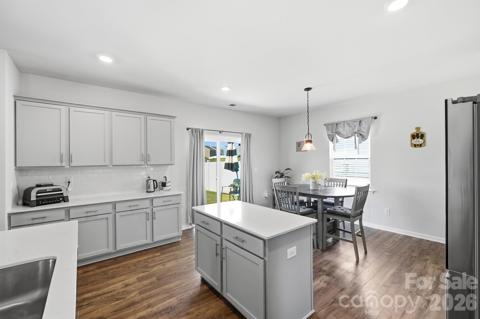 170 Giant Oak Avenue Property Photo 8