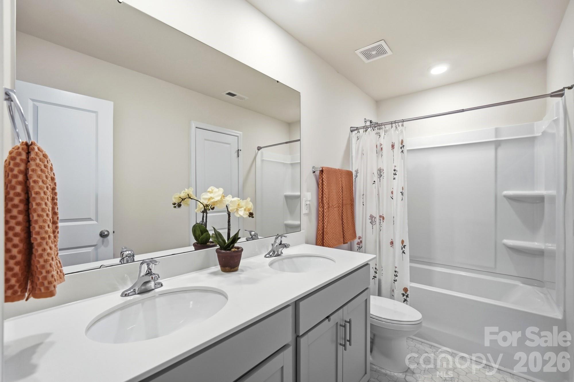 170 Giant Oak Avenue Property Photo 39