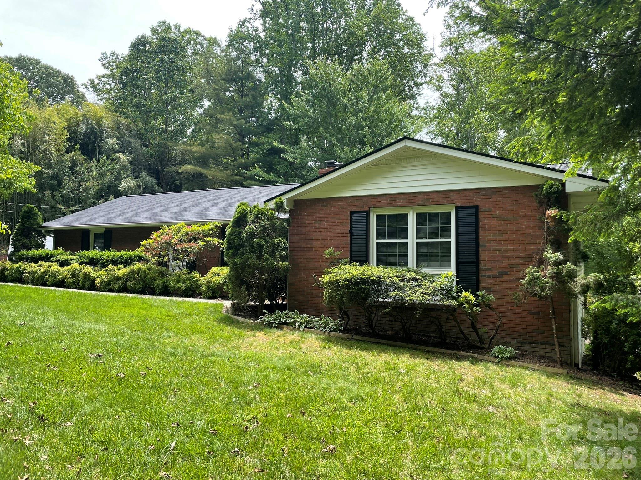 38 Westridge Drive Property Photo 1