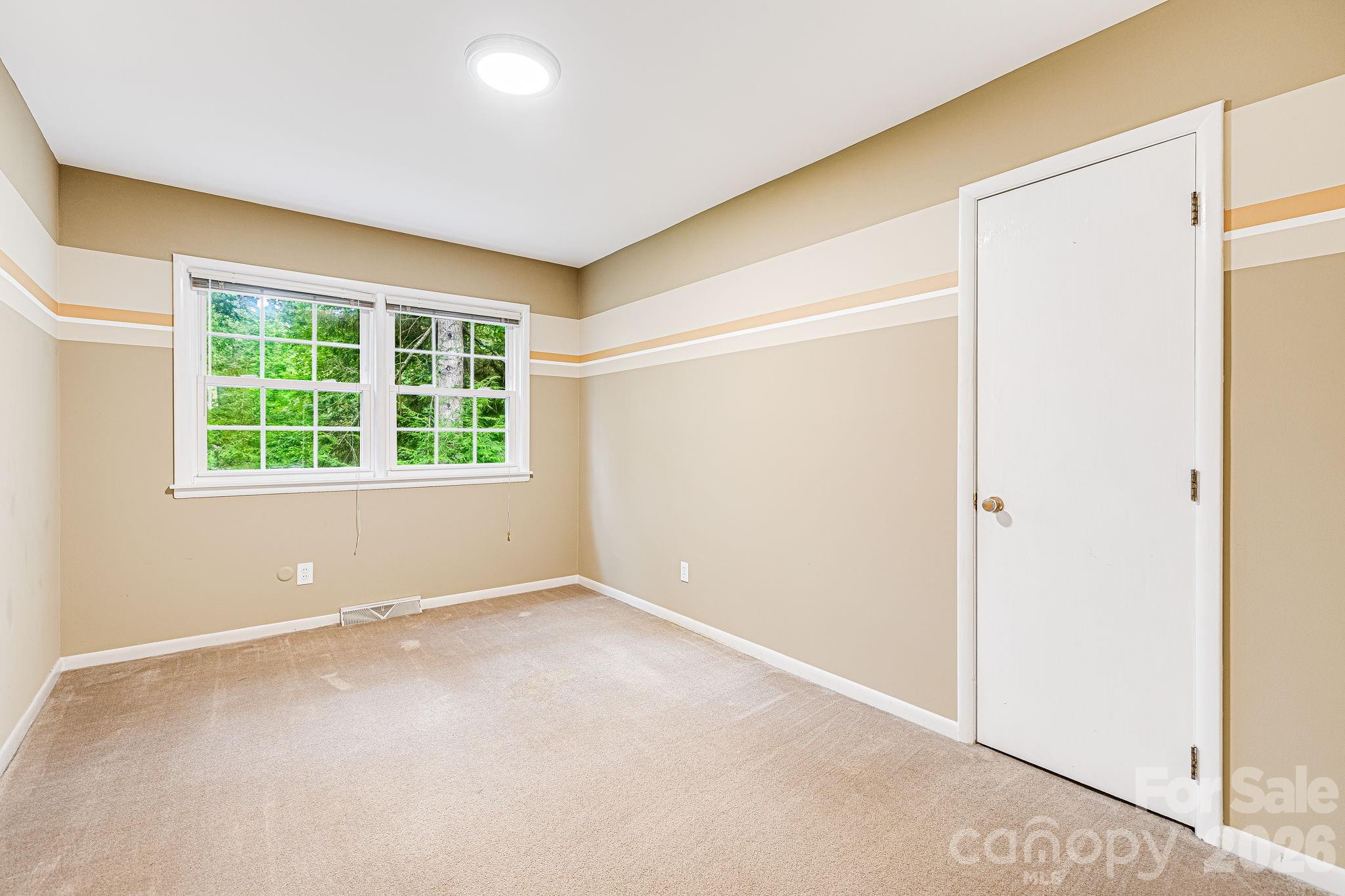 38 Westridge Drive Property Photo 24