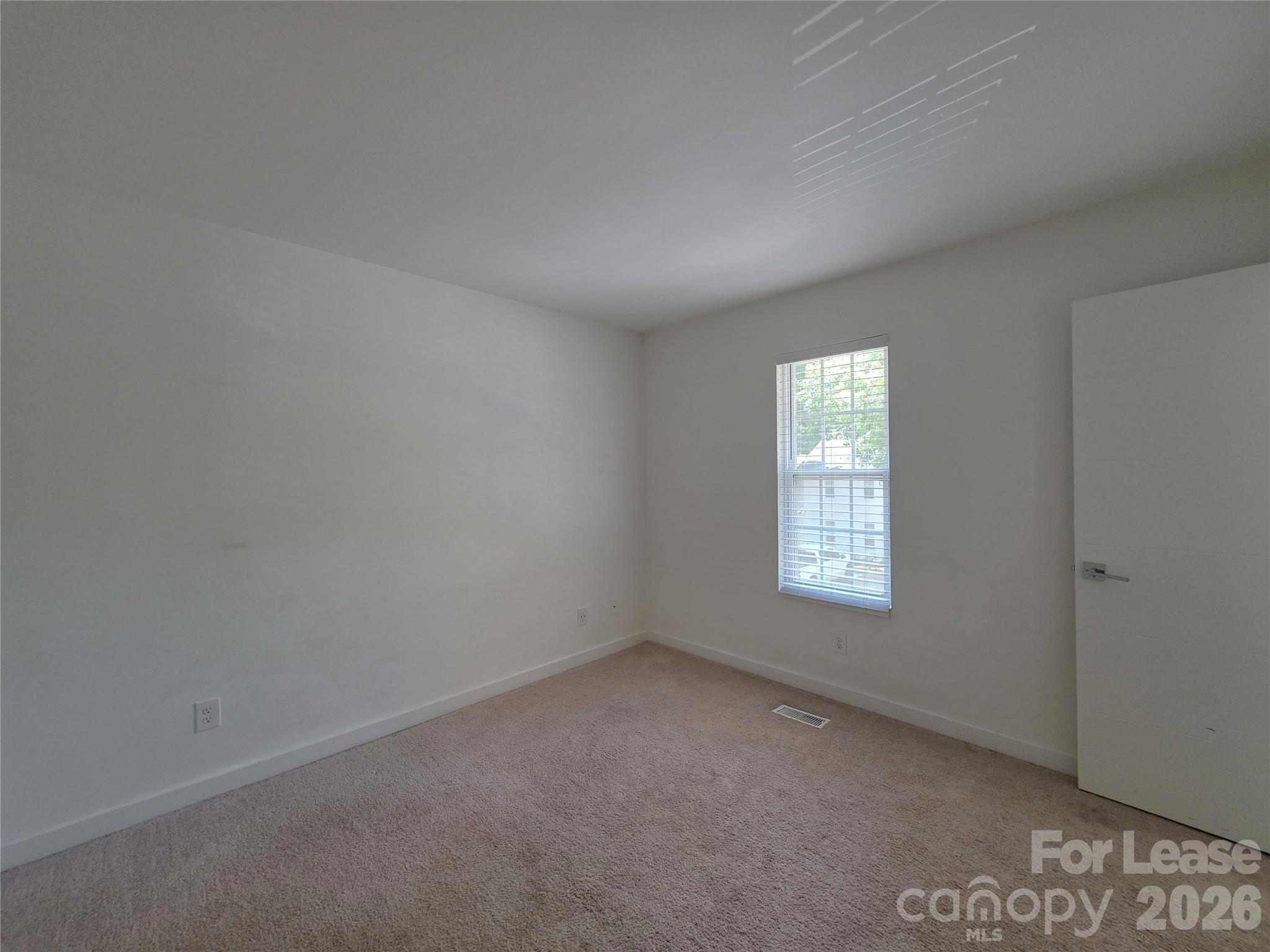1525 Briar Creek Road B Property Photo 9