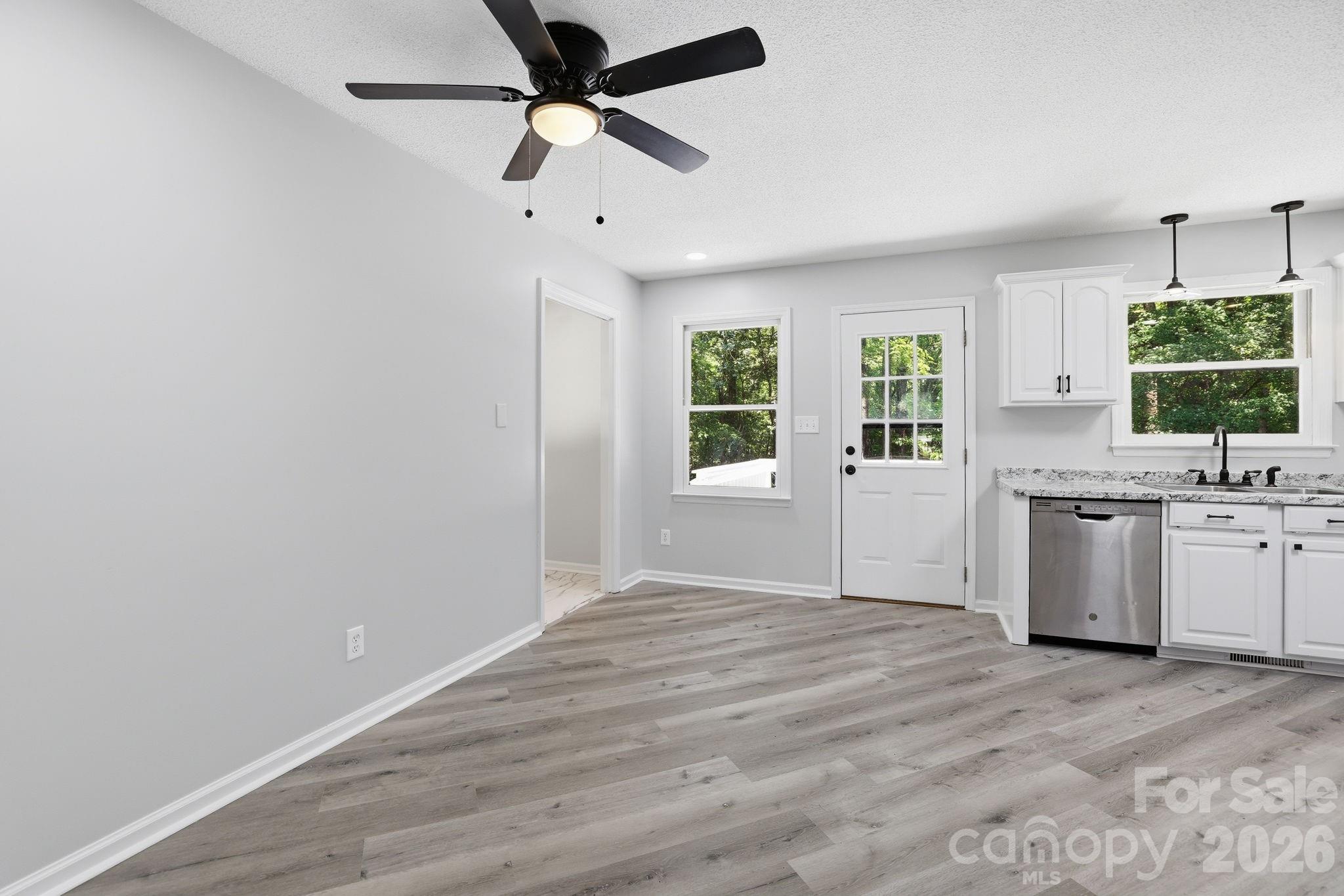 1801 Bridgewood Drive Property Photo 12