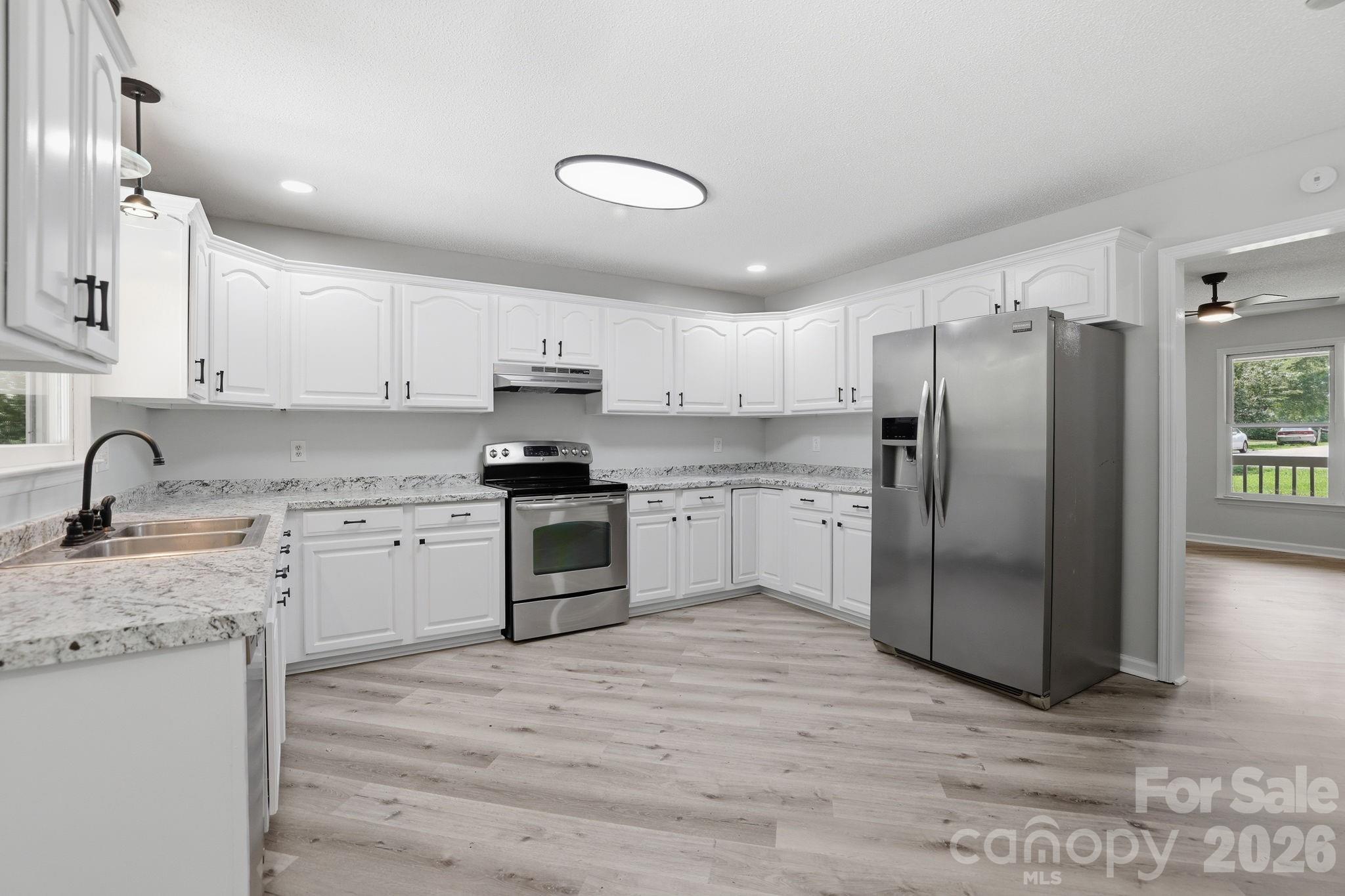 1801 Bridgewood Drive Property Photo 15