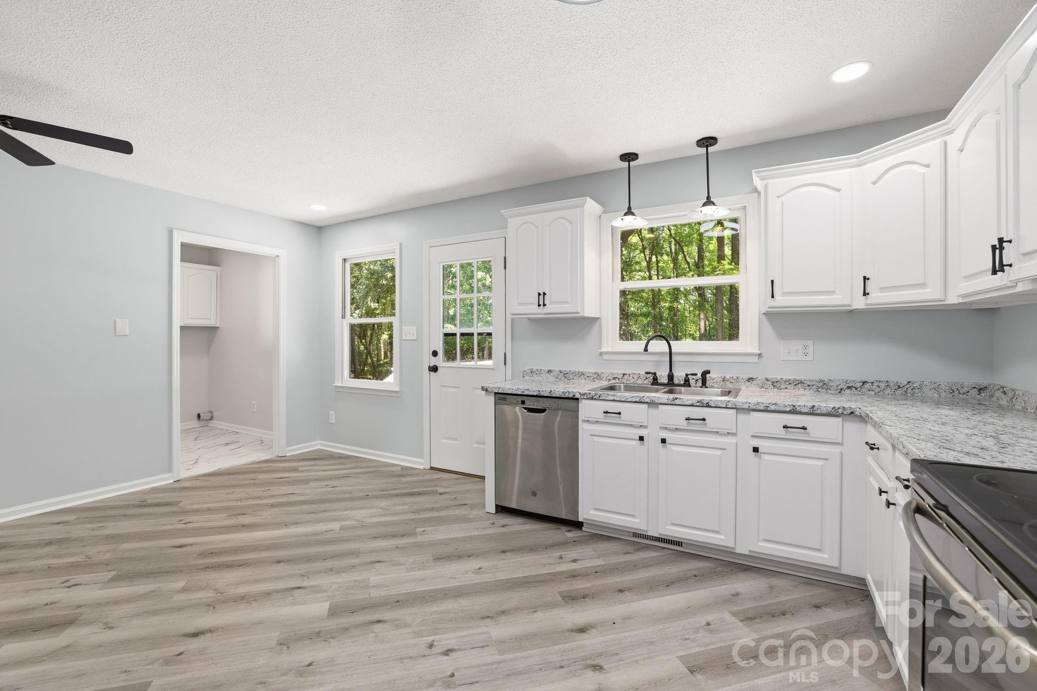 1801 Bridgewood Drive Property Photo 18