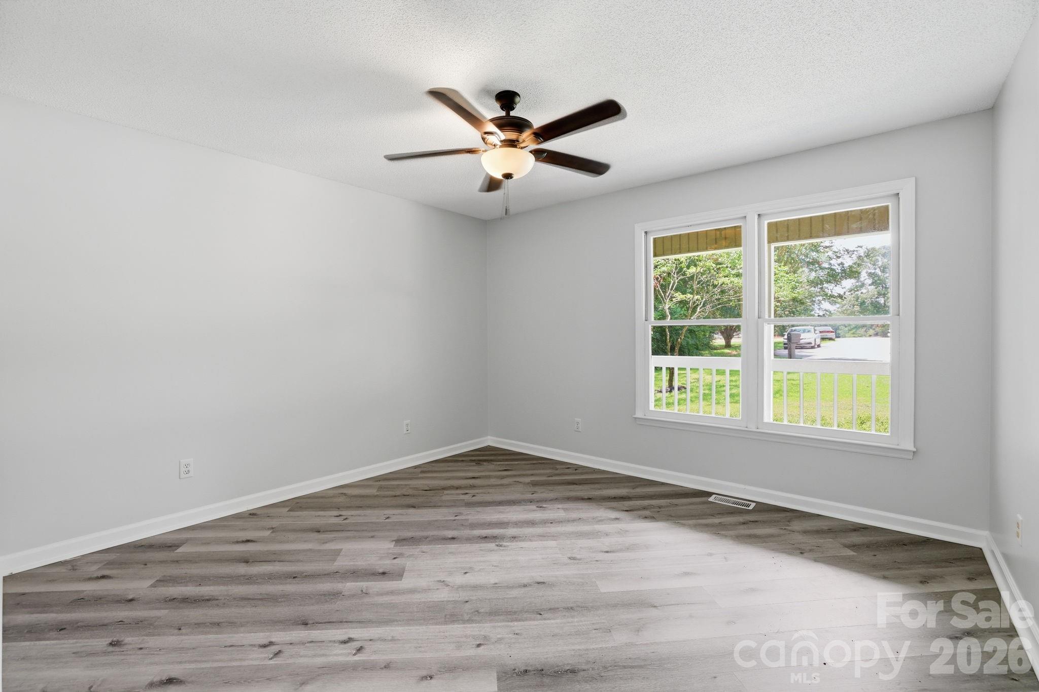1801 Bridgewood Drive Property Photo 20