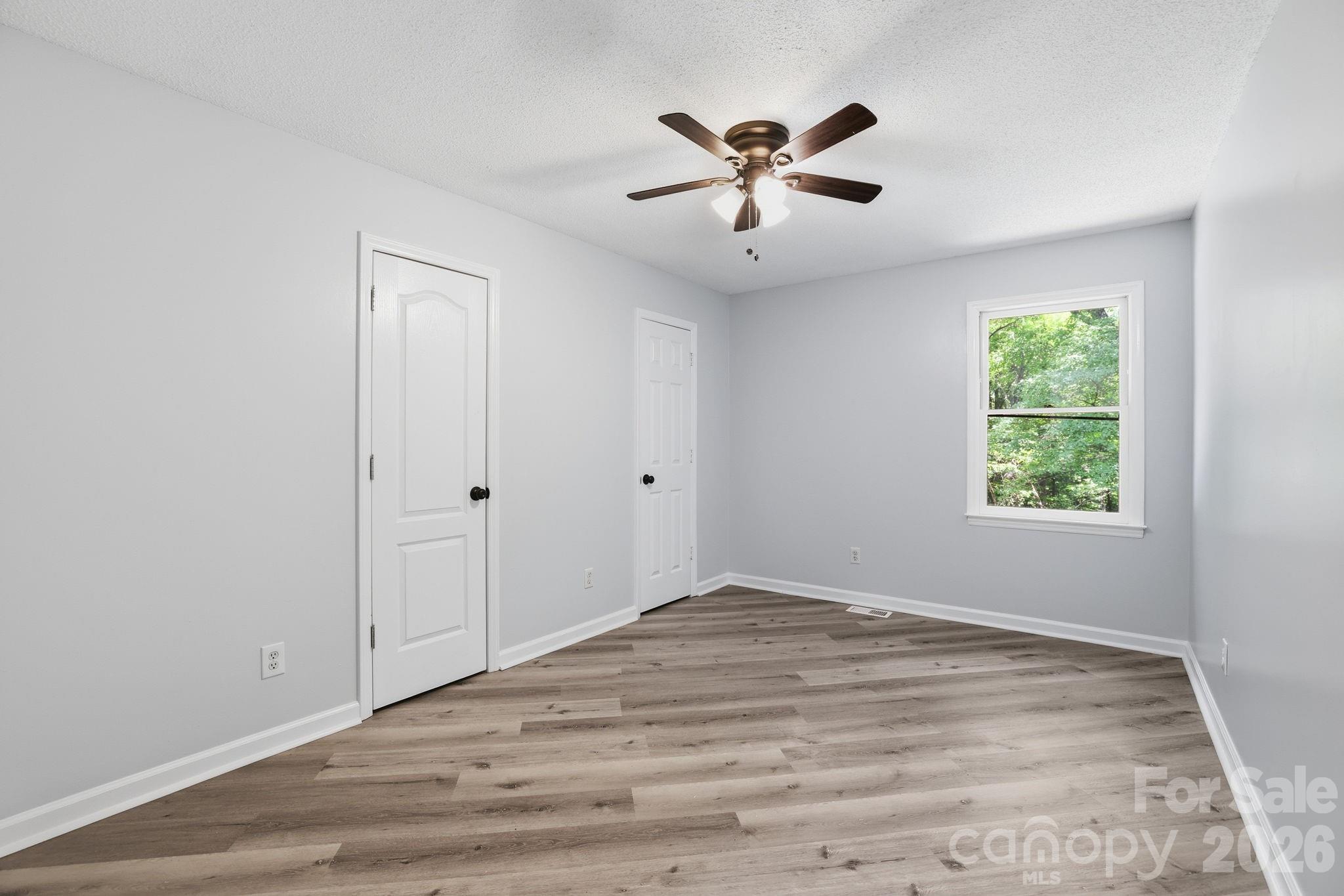 1801 Bridgewood Drive Property Photo 24