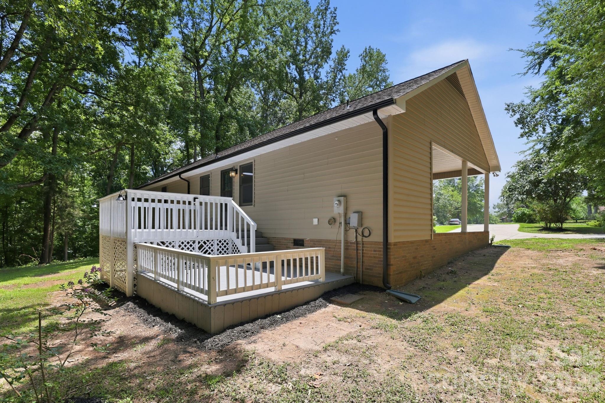 1801 Bridgewood Drive Property Photo 32
