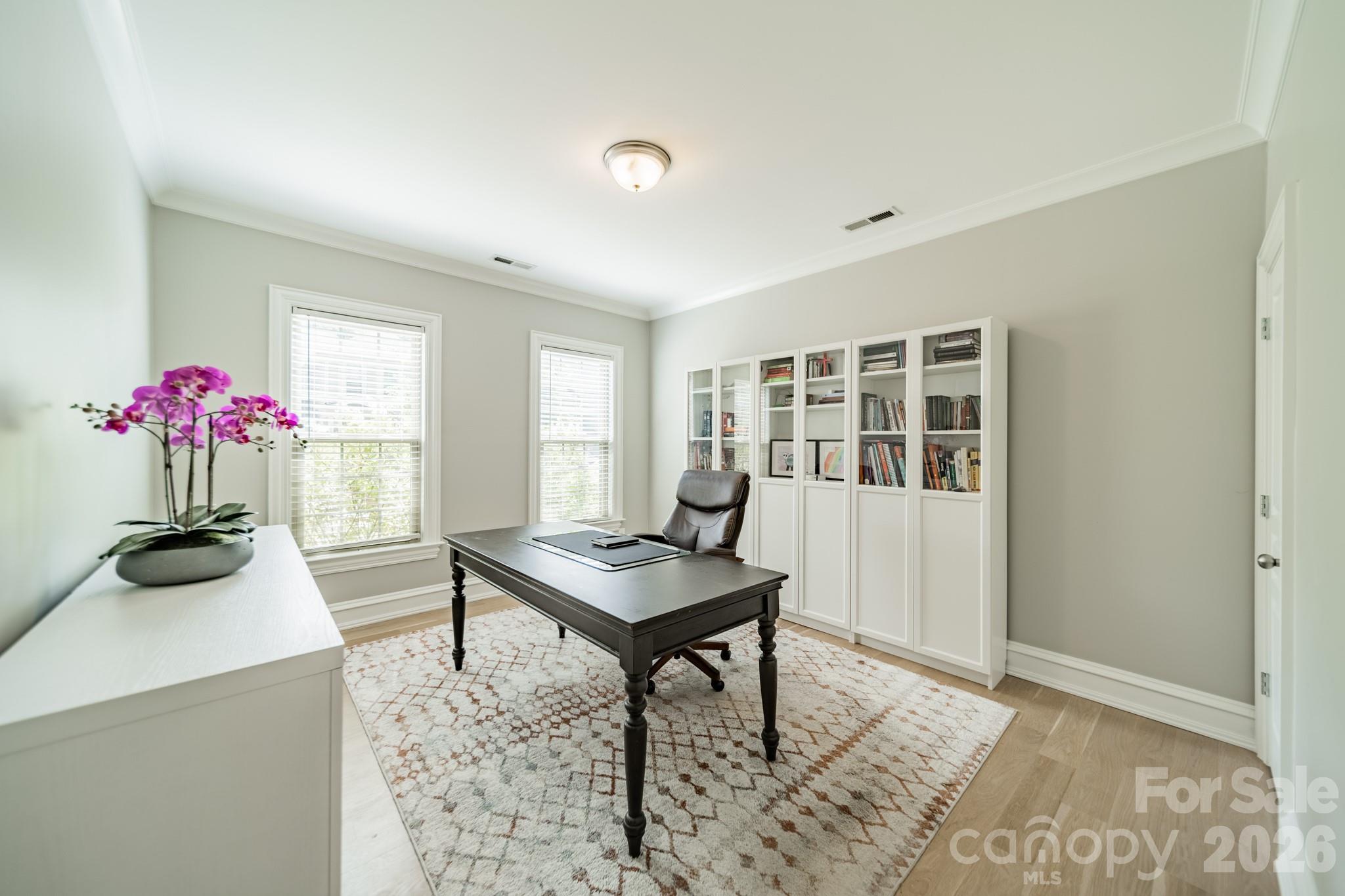 15215 Colonial Park Drive Property Photo 11