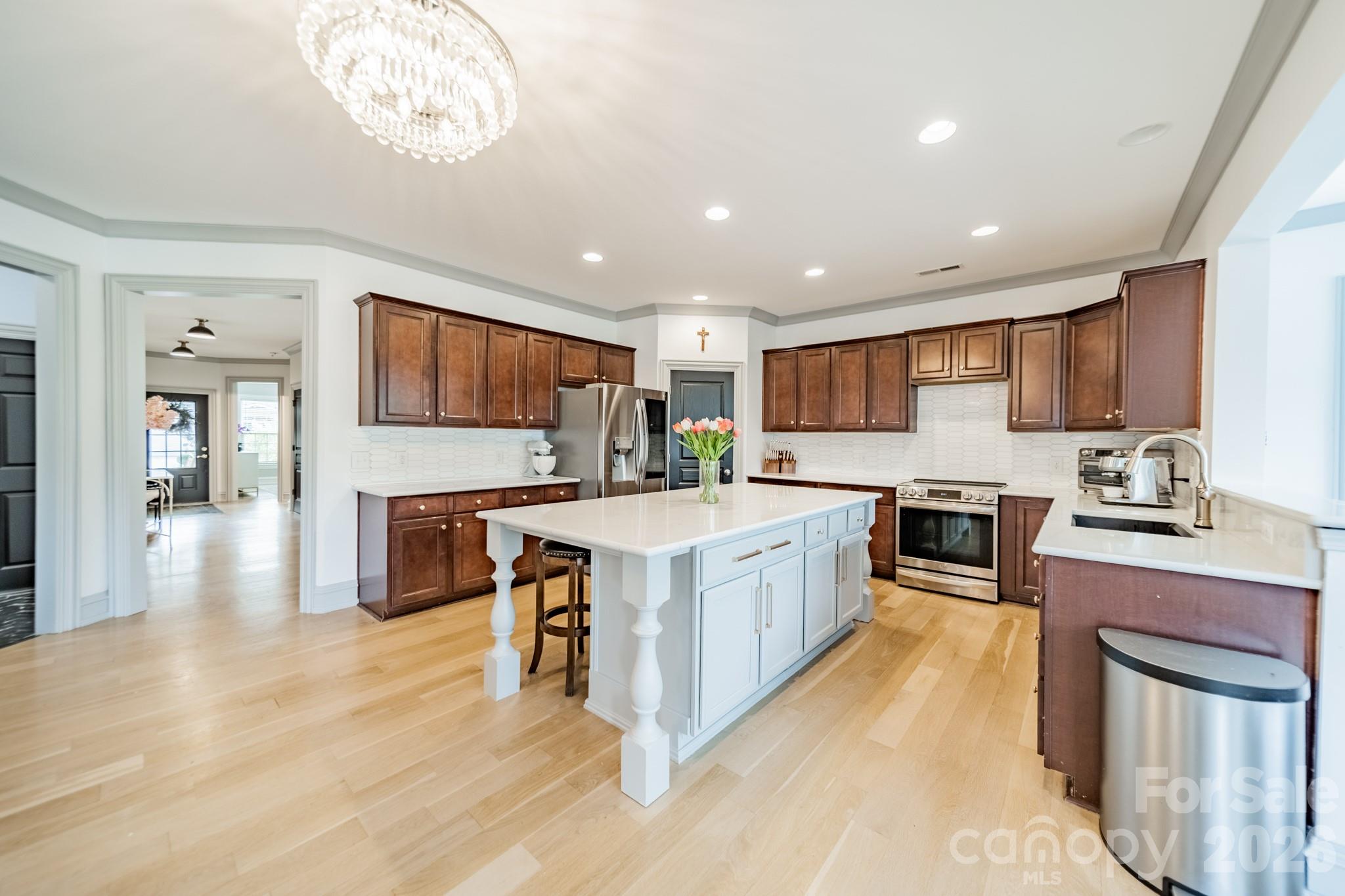 15215 Colonial Park Drive Property Photo 19
