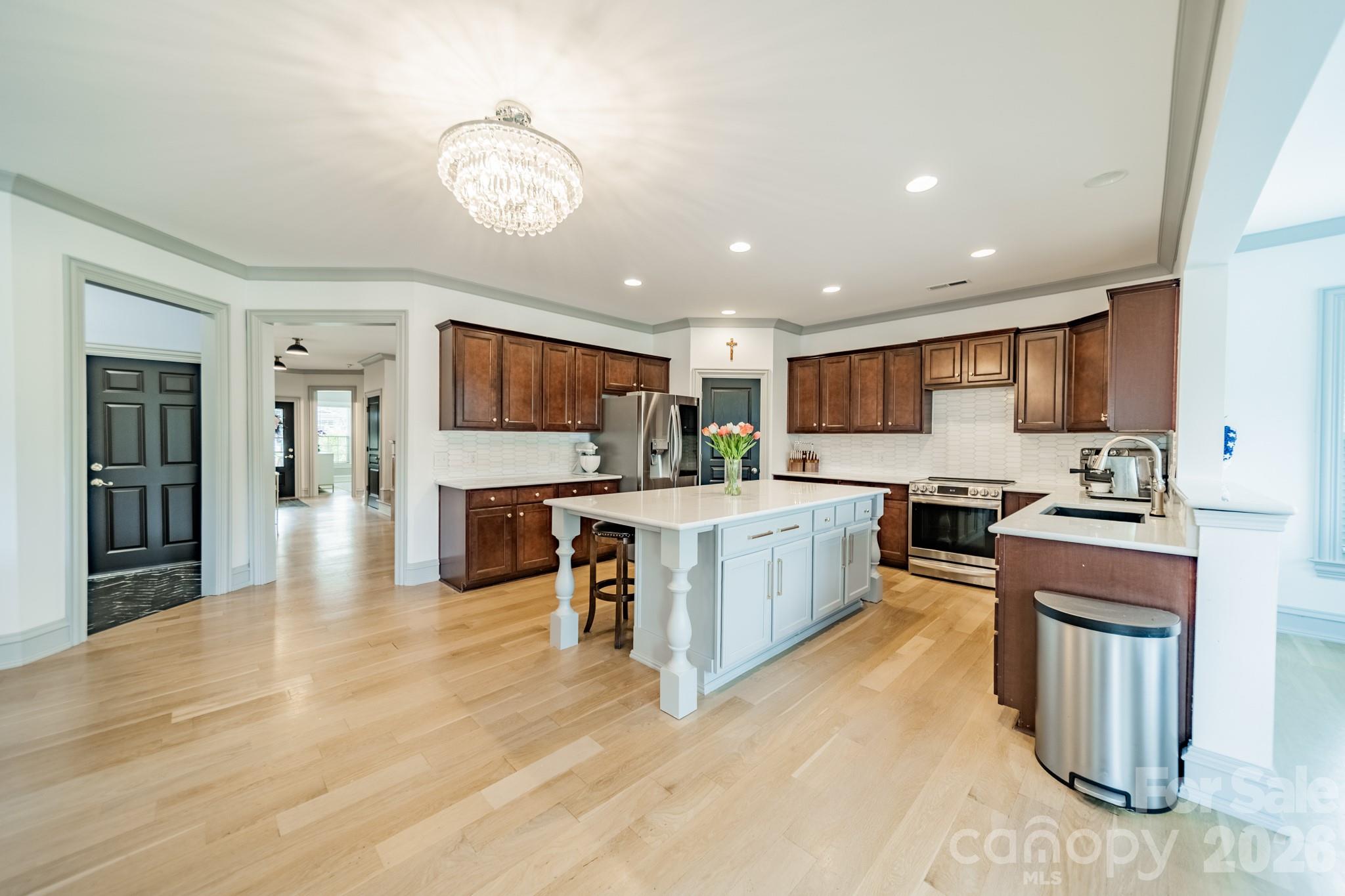 15215 Colonial Park Drive Property Photo 20
