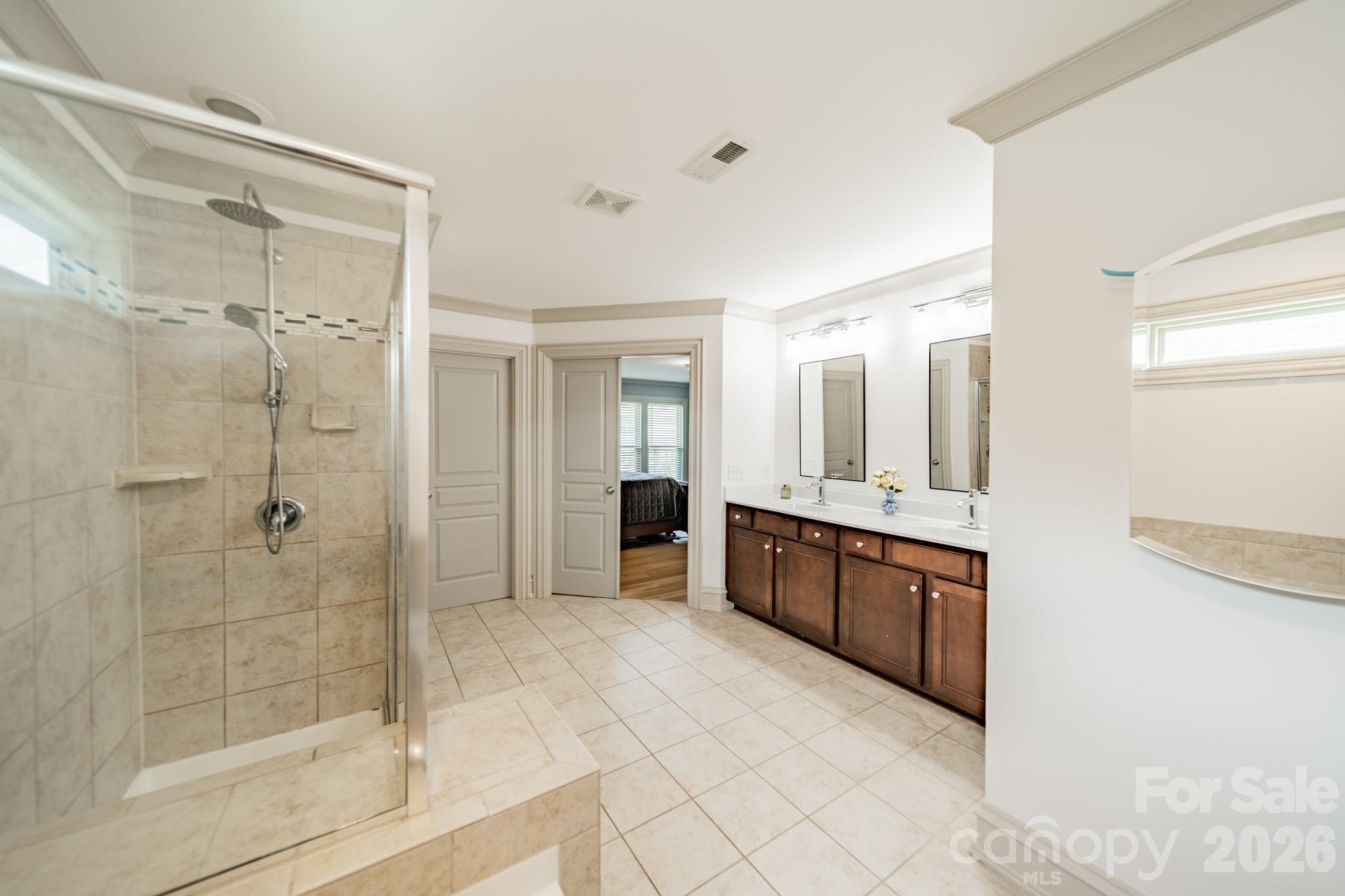 15215 Colonial Park Drive Property Photo 43