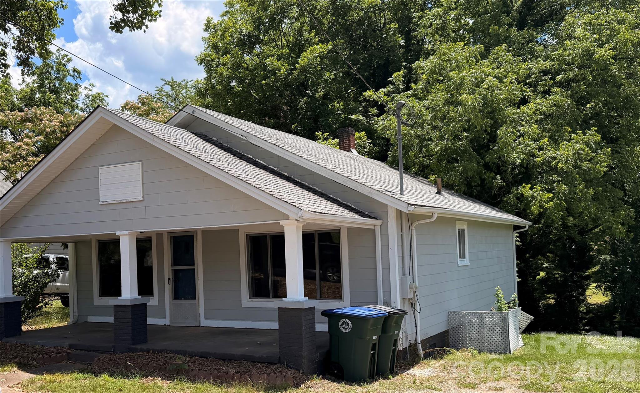 321 Cline Avenue Property Photo 1