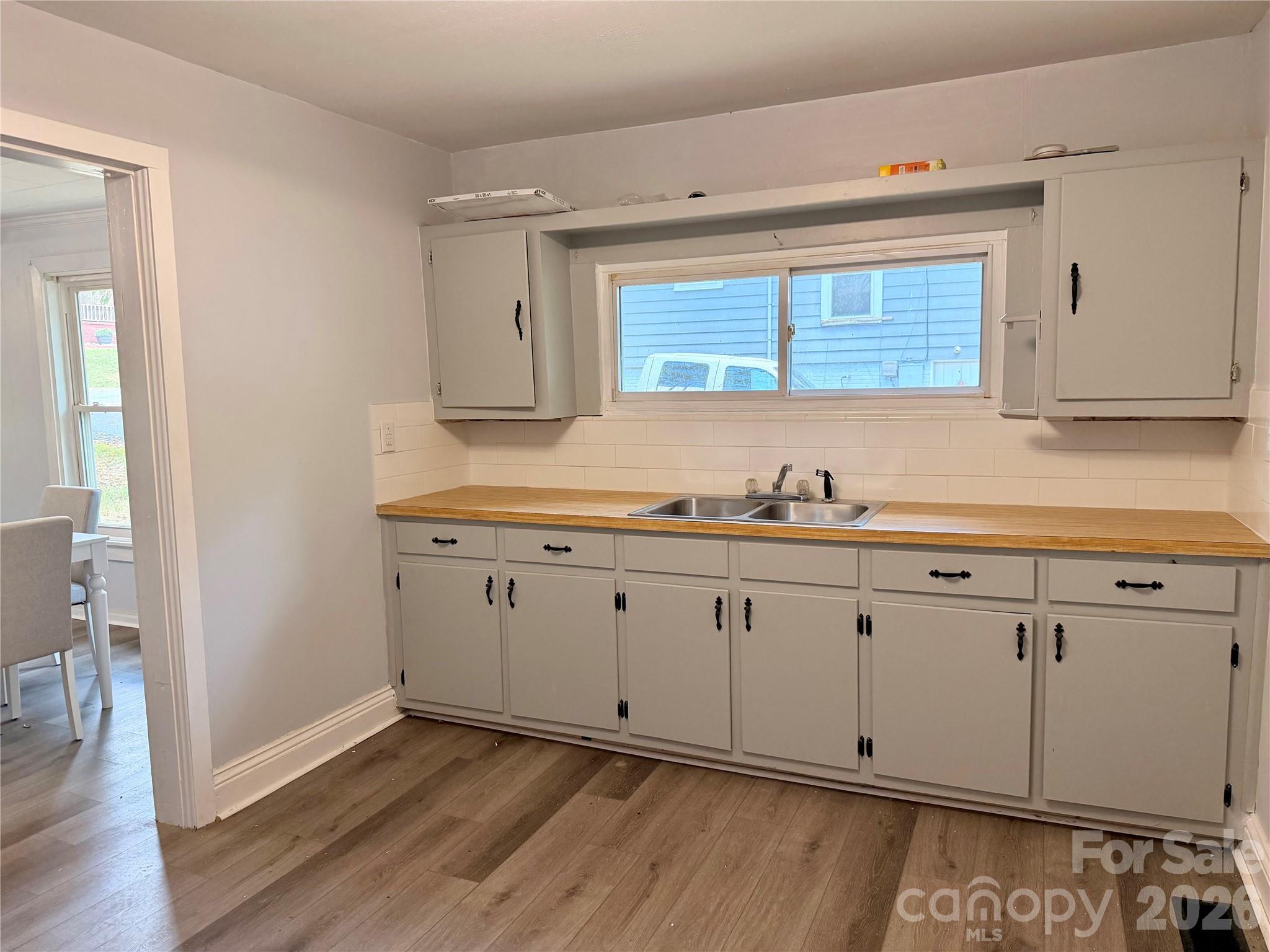 321 Cline Avenue Property Photo 4