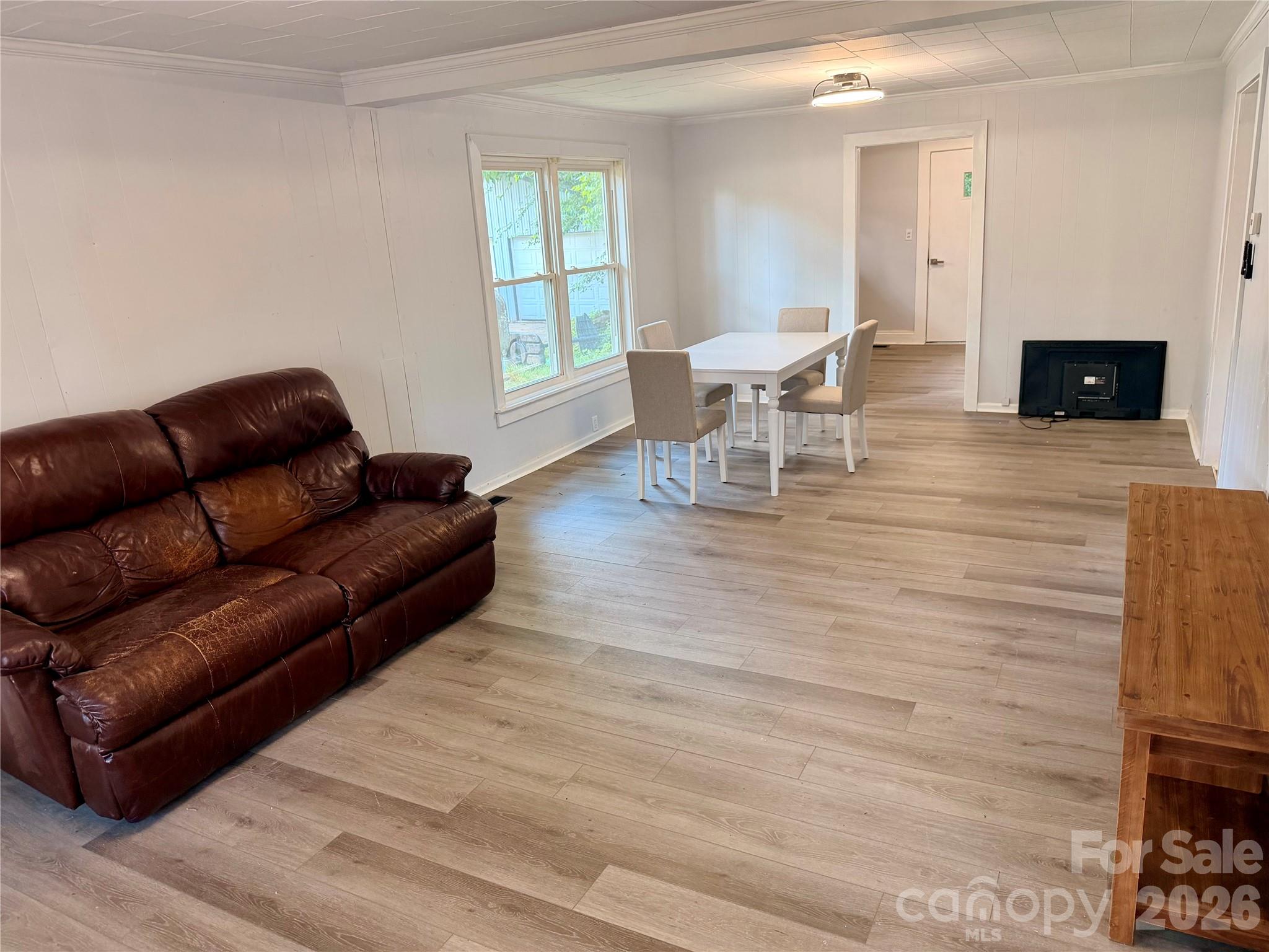 321 Cline Avenue Property Photo 6