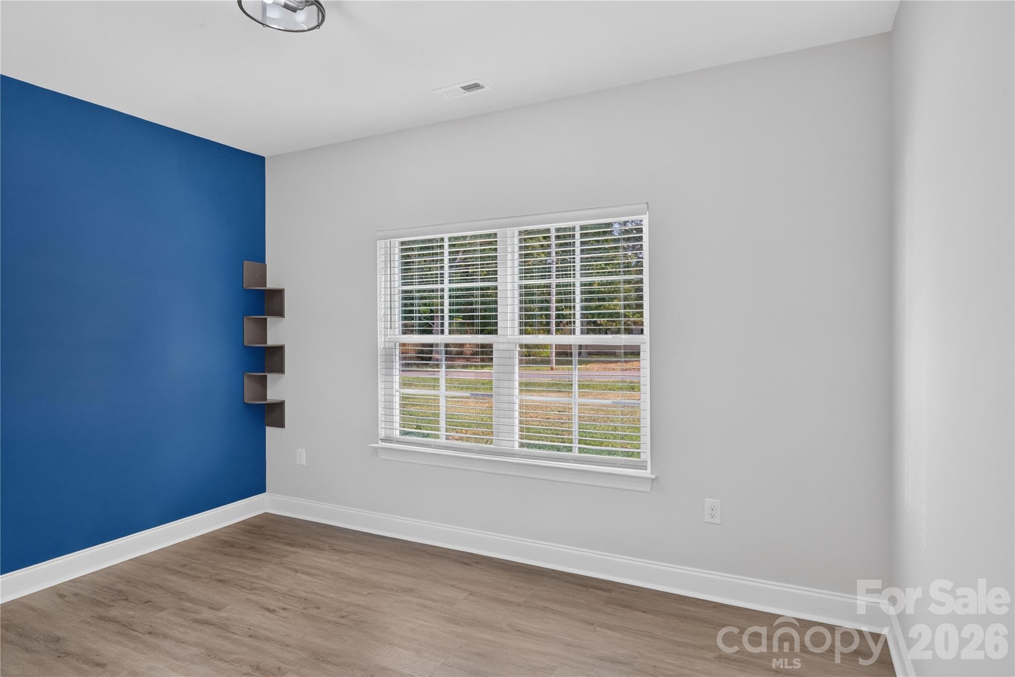 687 Deadmon Road Property Photo 8