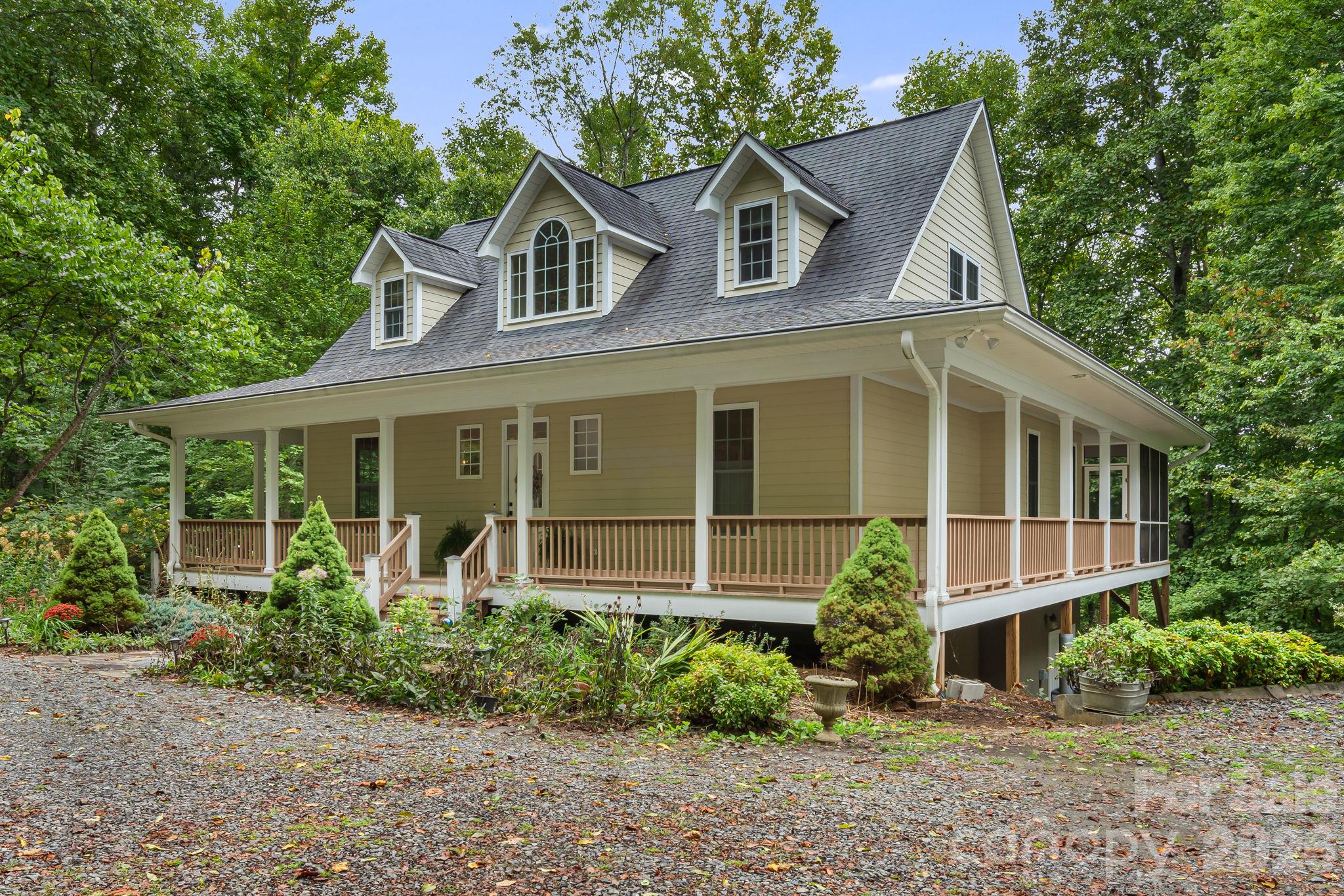 95 Ashworth Drive Property Photo 4