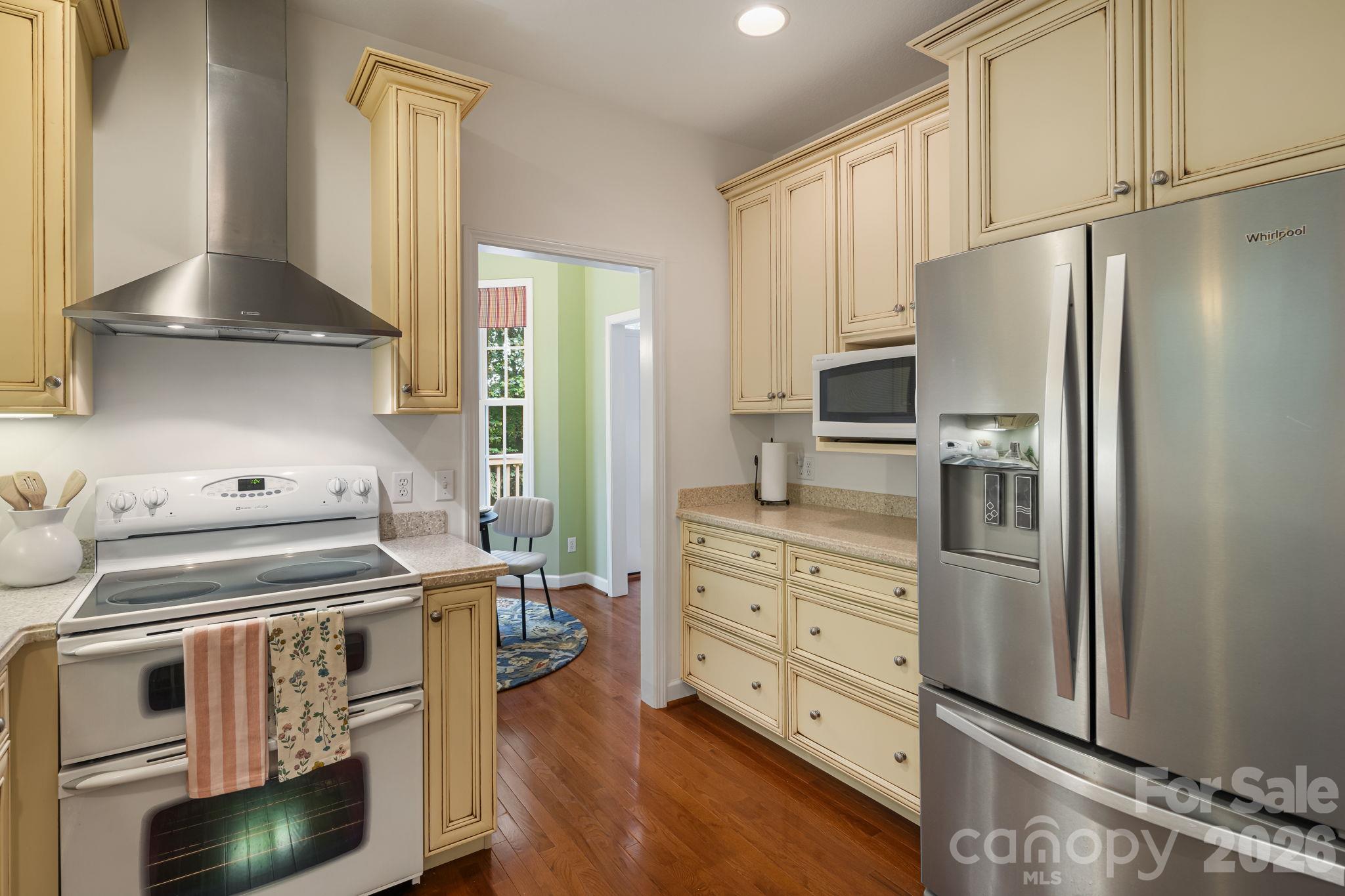 95 Ashworth Drive Property Photo 12
