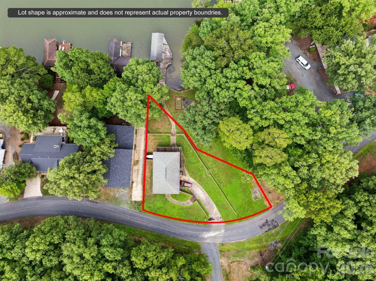 9781 Pine Tree Road Property Photo 7