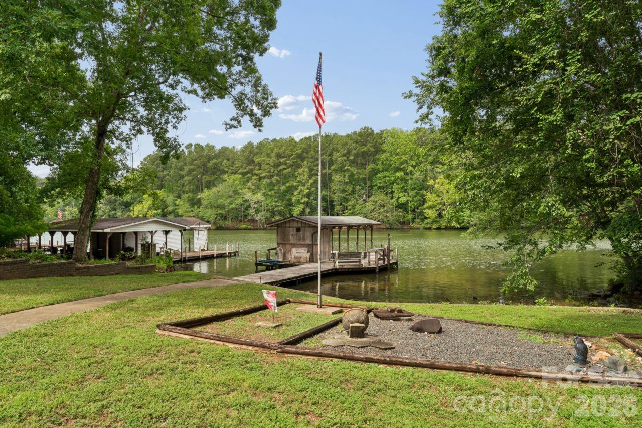 9781 Pine Tree Road Property Photo 14