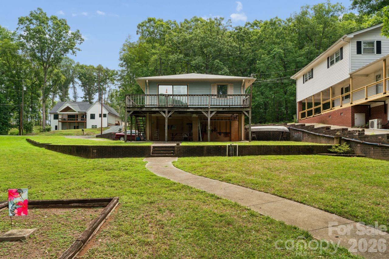 9781 Pine Tree Road Property Photo 15
