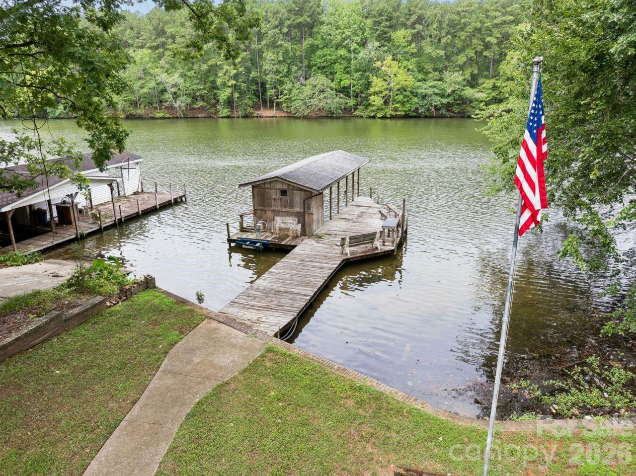 9781 Pine Tree Road Property Photo 18