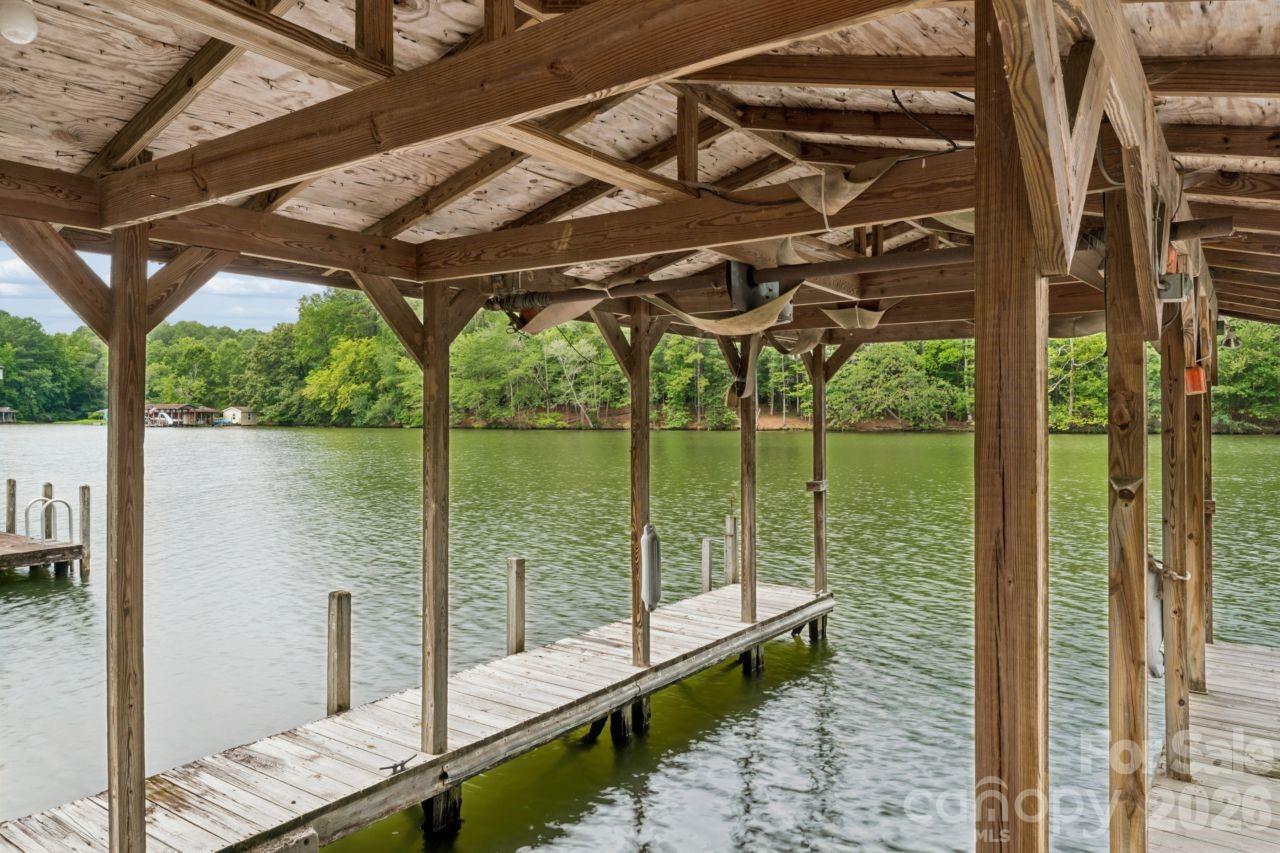 9781 Pine Tree Road Property Photo 22