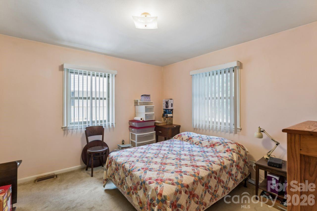 9781 Pine Tree Road Property Photo 33