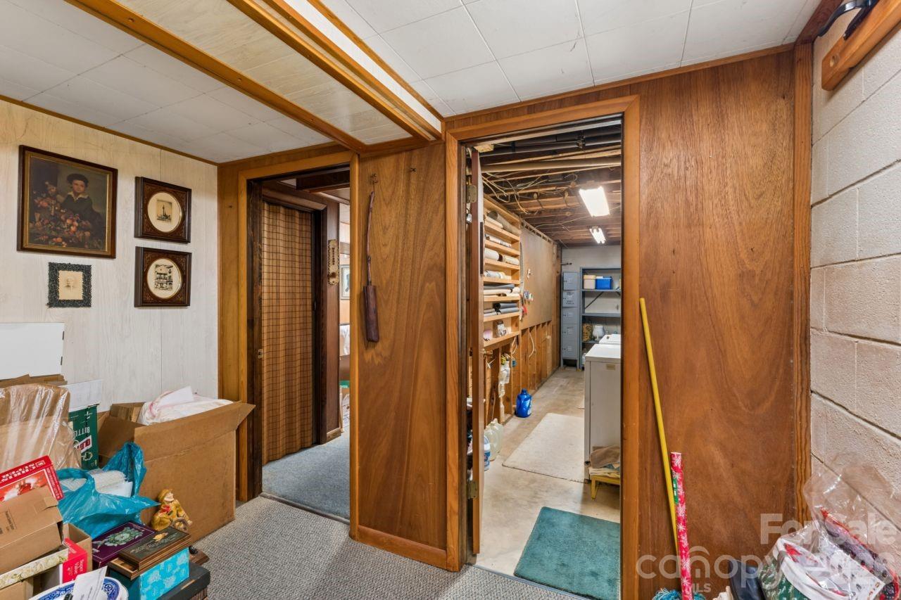 9781 Pine Tree Road Property Photo 36
