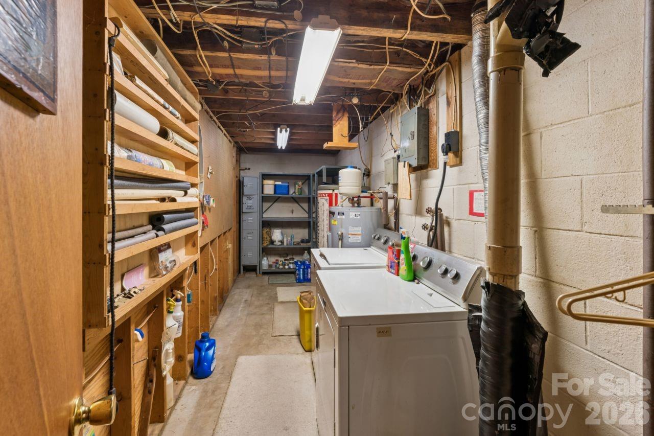9781 Pine Tree Road Property Photo 37